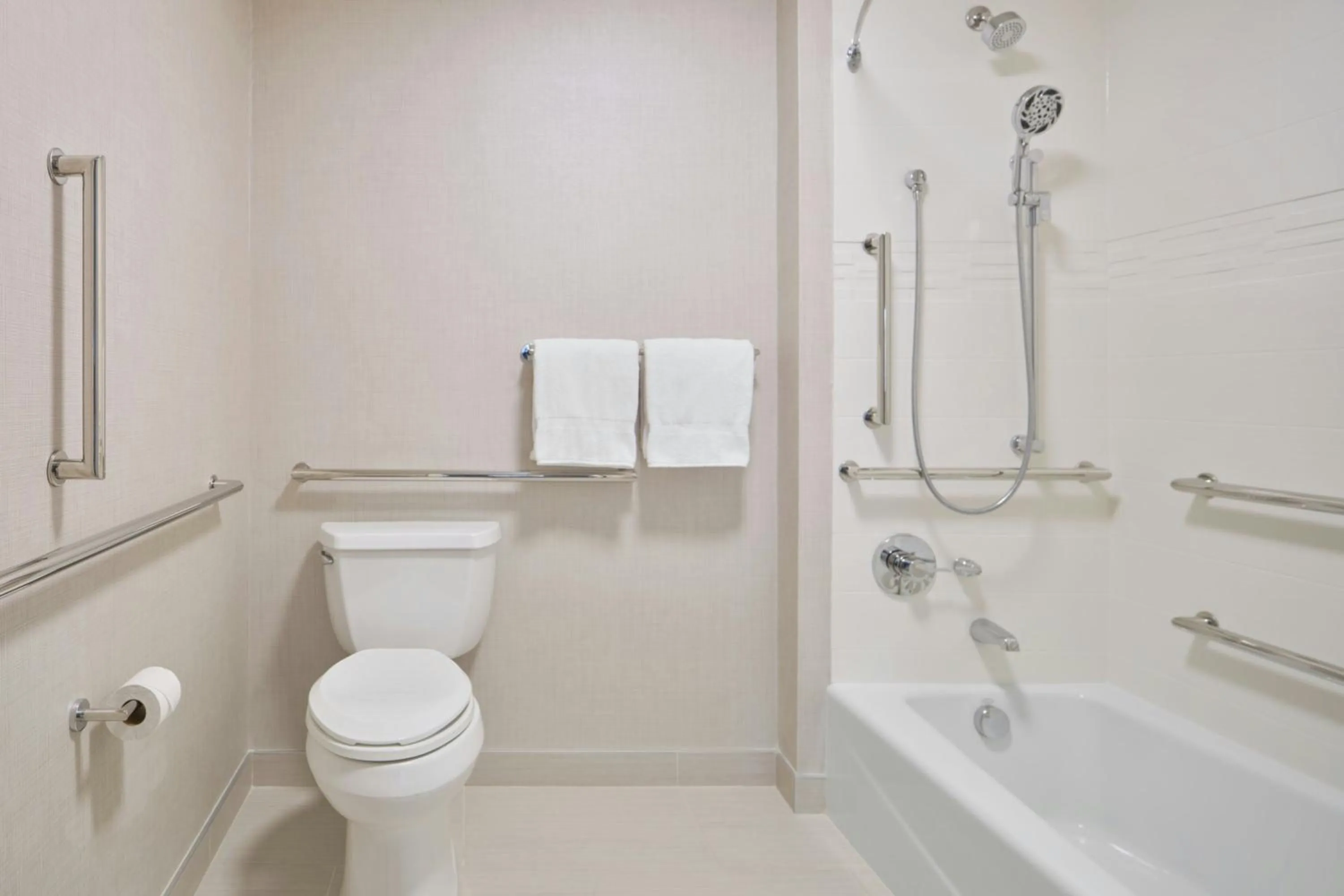 Bathroom in Residence Inn by Marriott Albany East Greenbush/Tech Valley