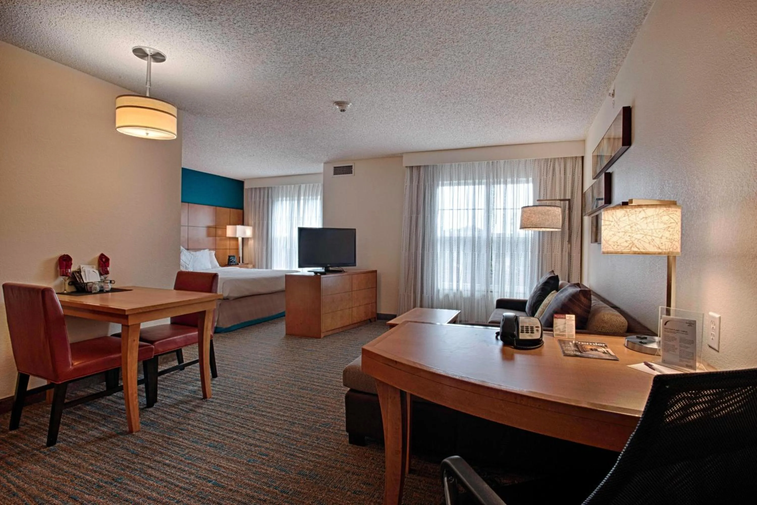 Bedroom in Residence Inn by Marriott Atlantic City Airport Egg Harbor Township