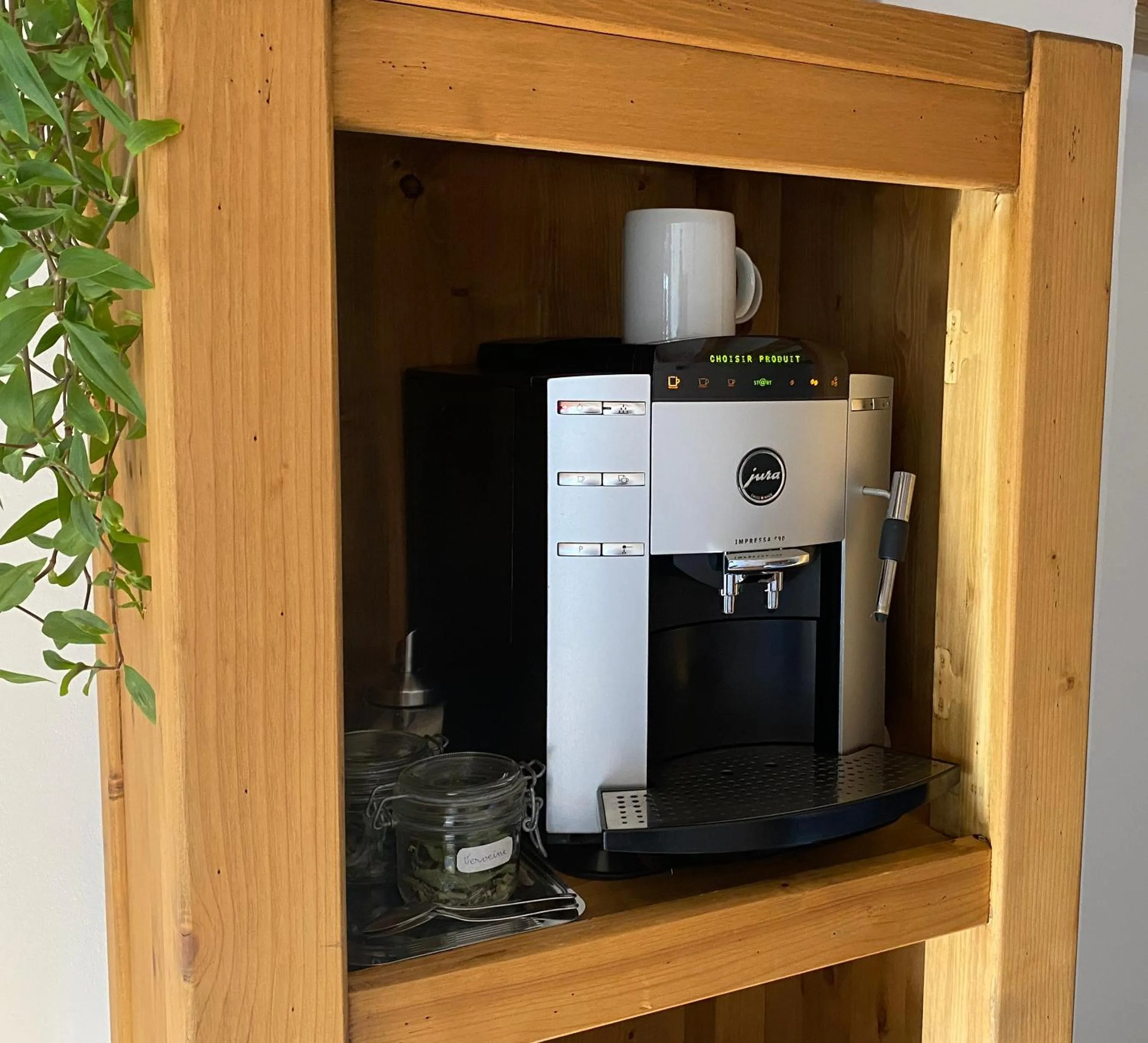Coffee/tea facilities in La Foyère