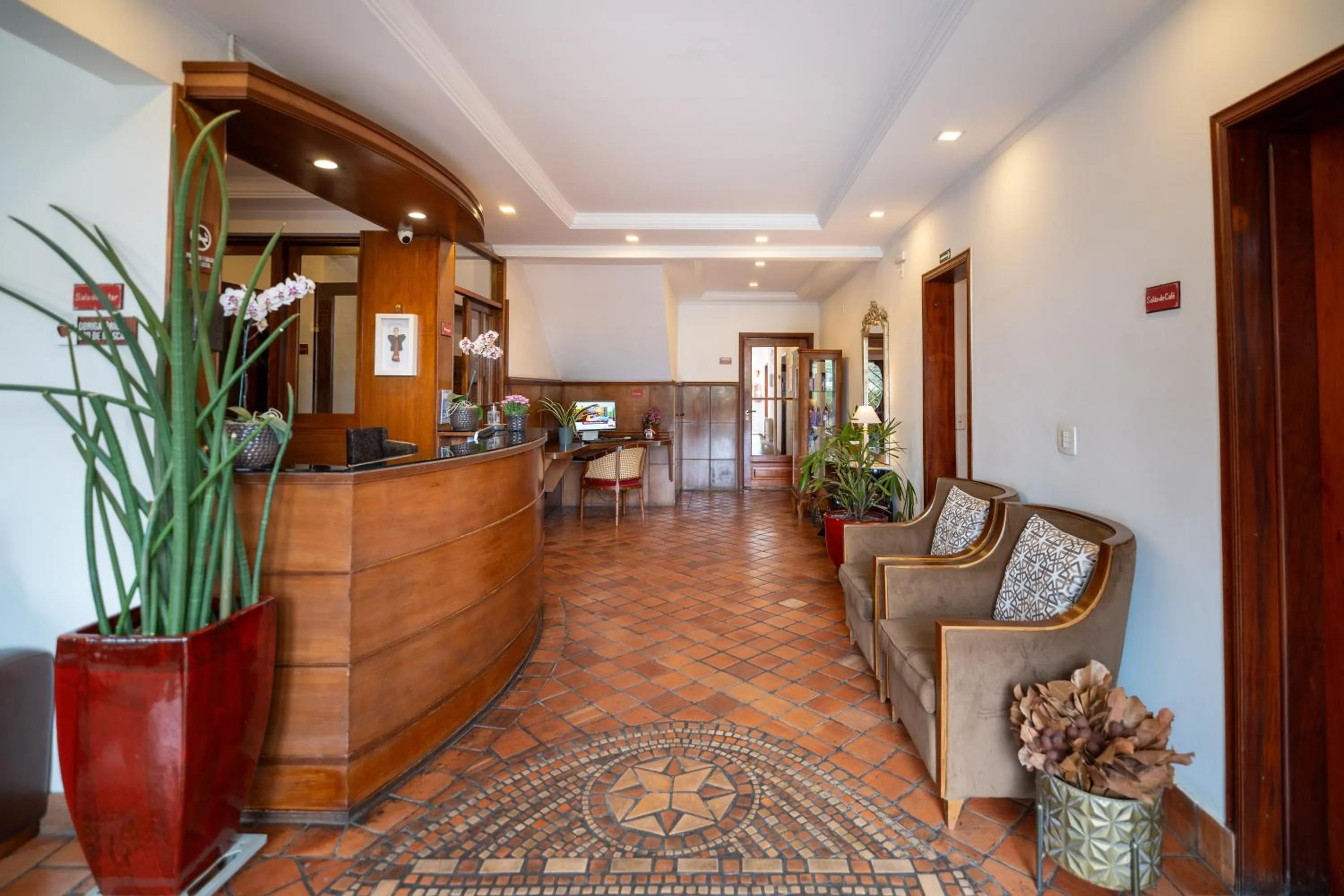 Lobby or reception in Pousada Campos de Provence Campos do Jordão