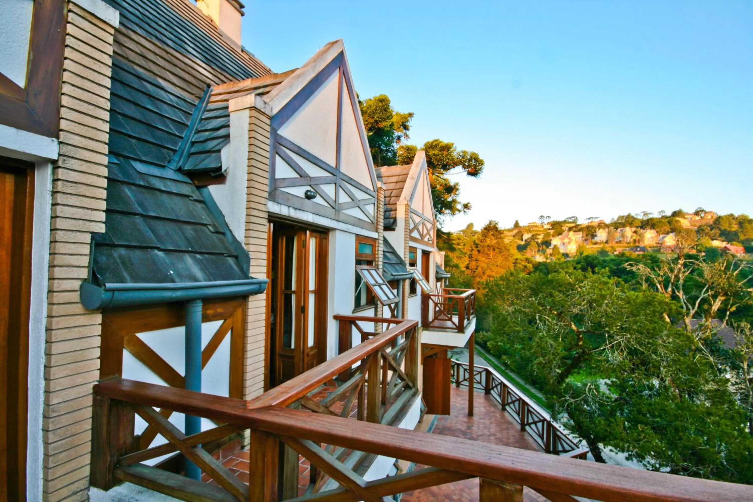 Facade/entrance in Pousada Campos de Provence Campos do Jordão