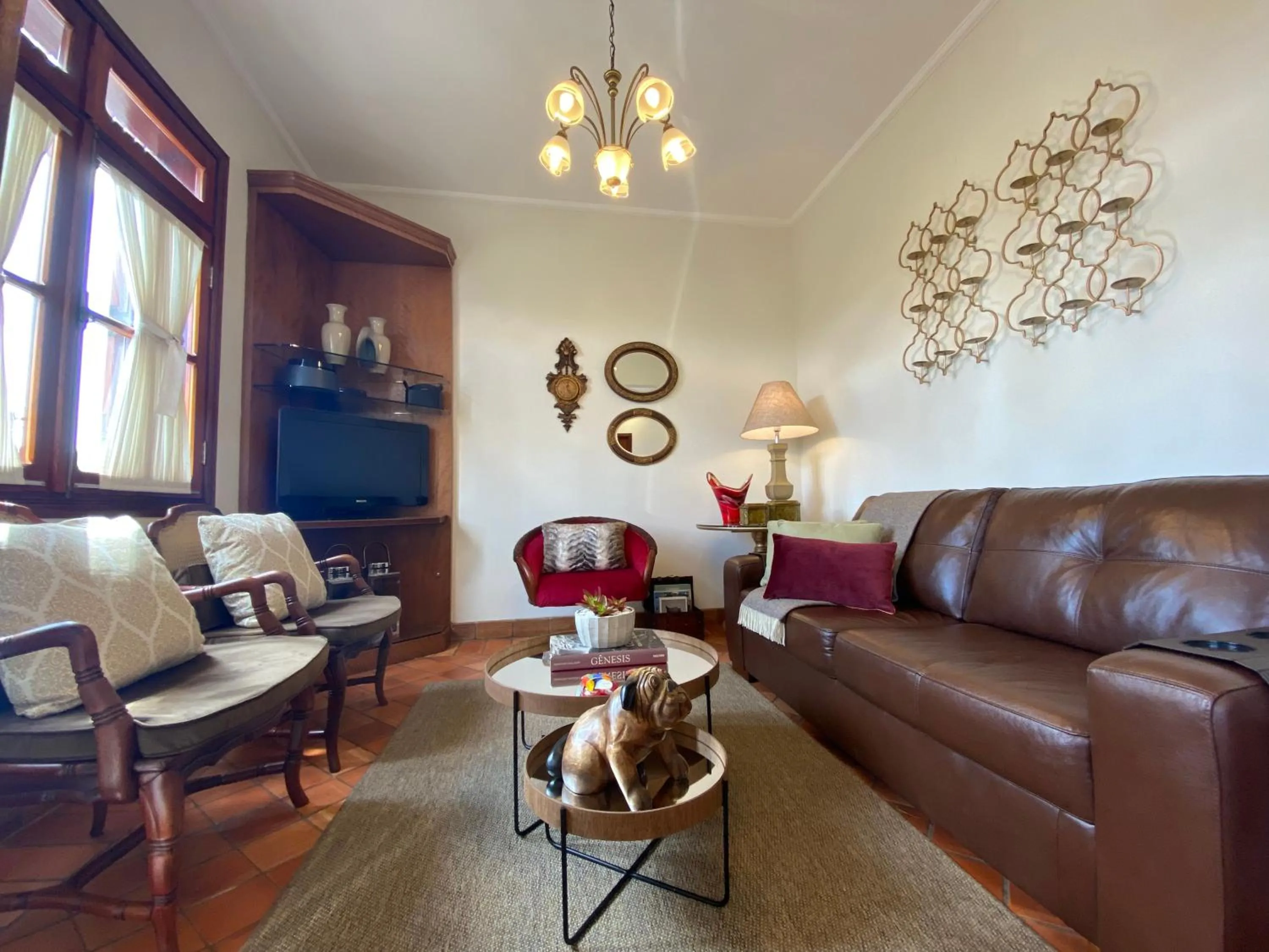 TV and multimedia in Pousada Campos de Provence Campos do Jordão