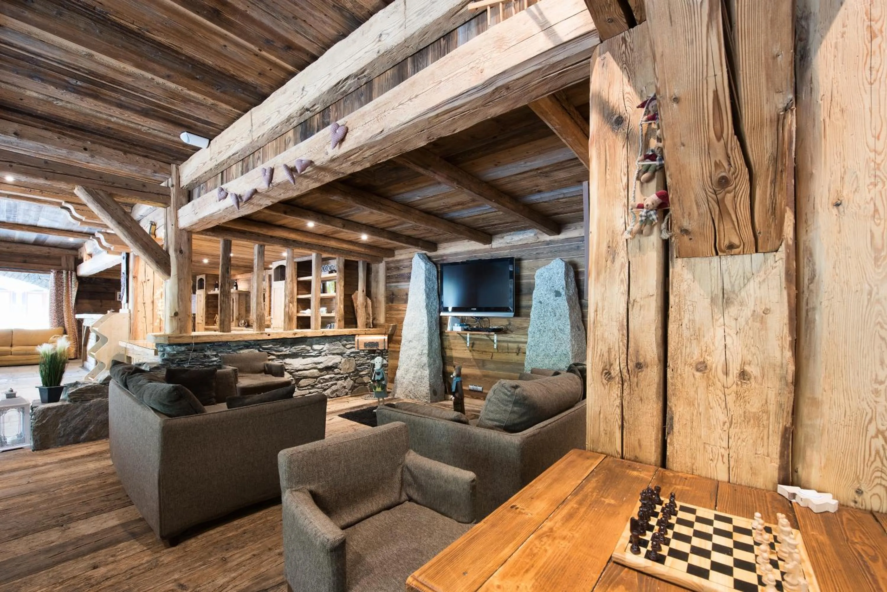 Lobby or reception in CGH Résidences & Spas La Ferme Du Val Claret