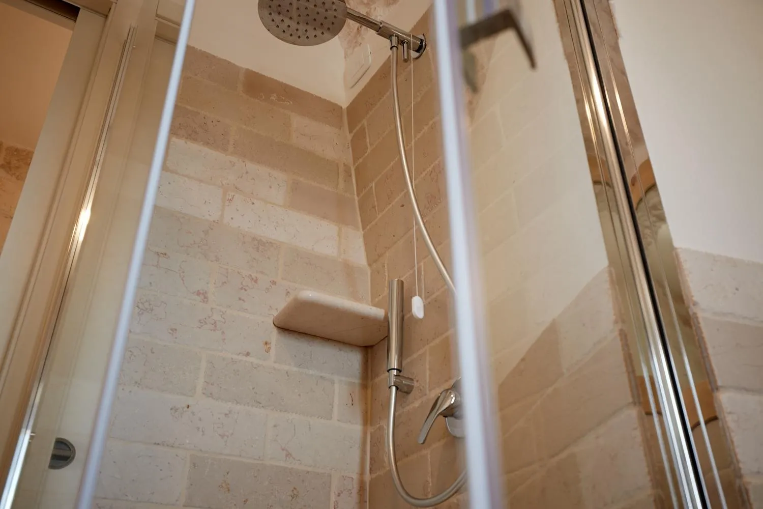 Shower in Masseria Grieco
