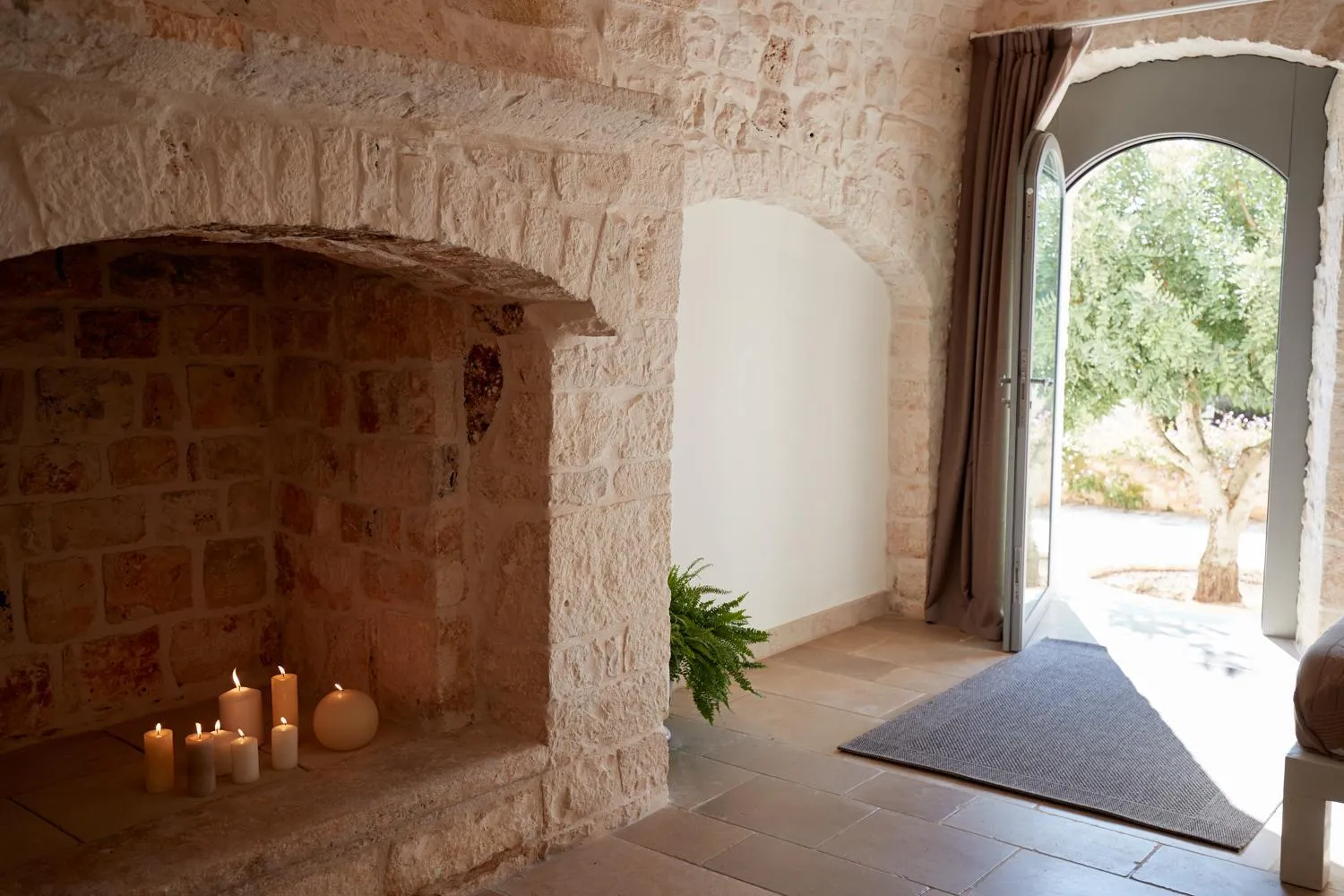 Photo of the whole room in Masseria Grieco