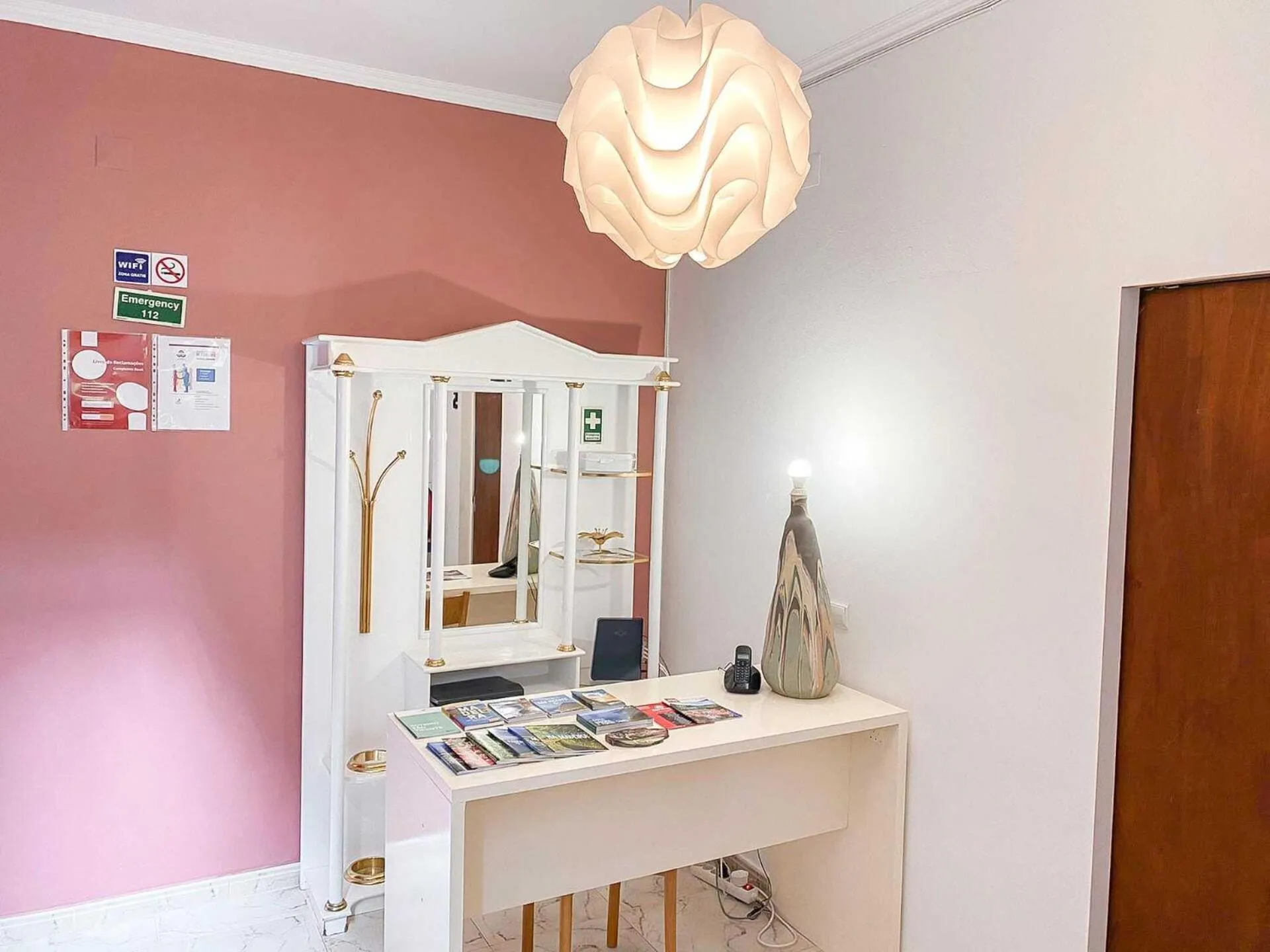 Lobby or reception in Gardens Guest House