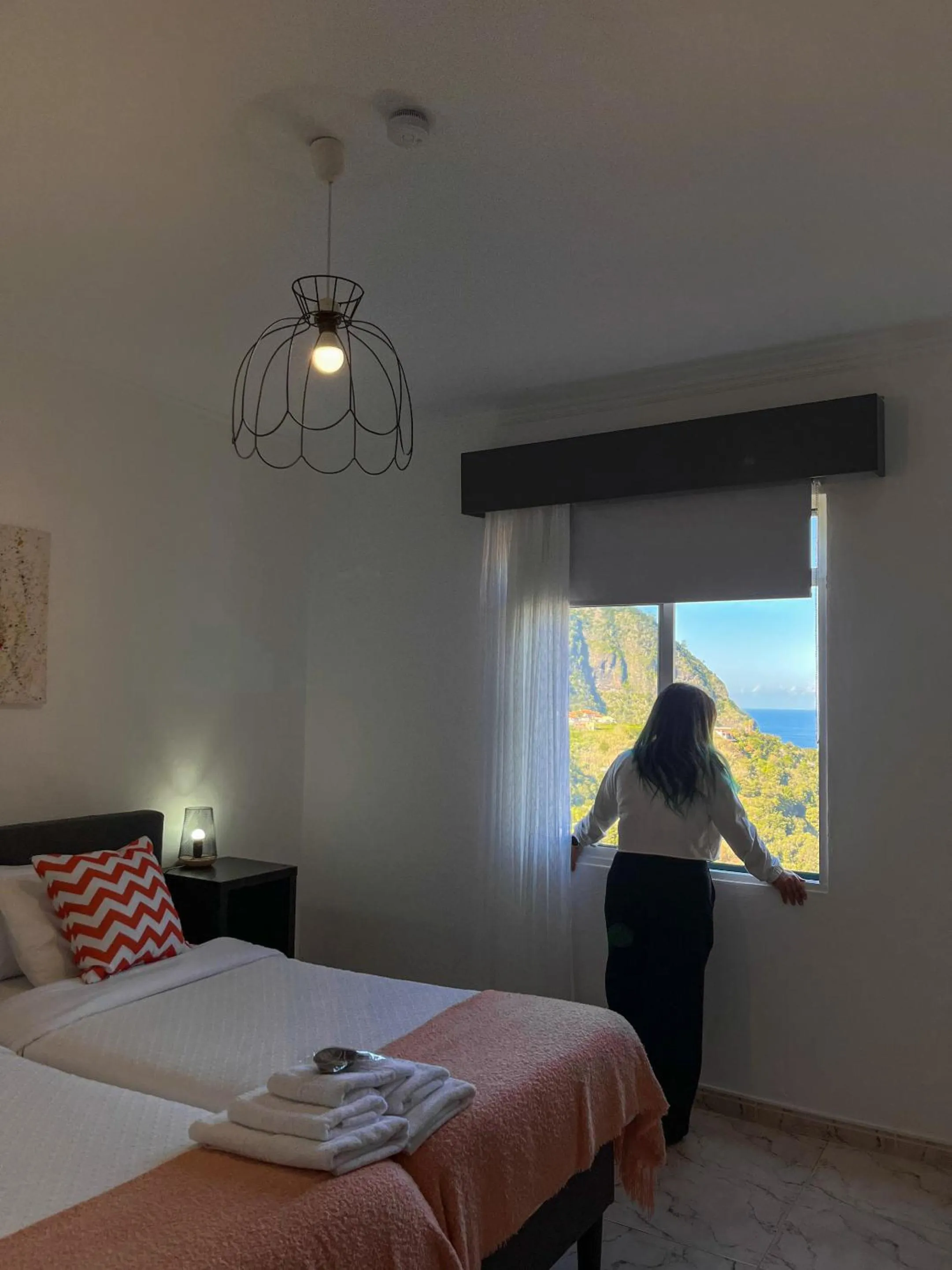 Bedroom, Bed in Gardens Guest House