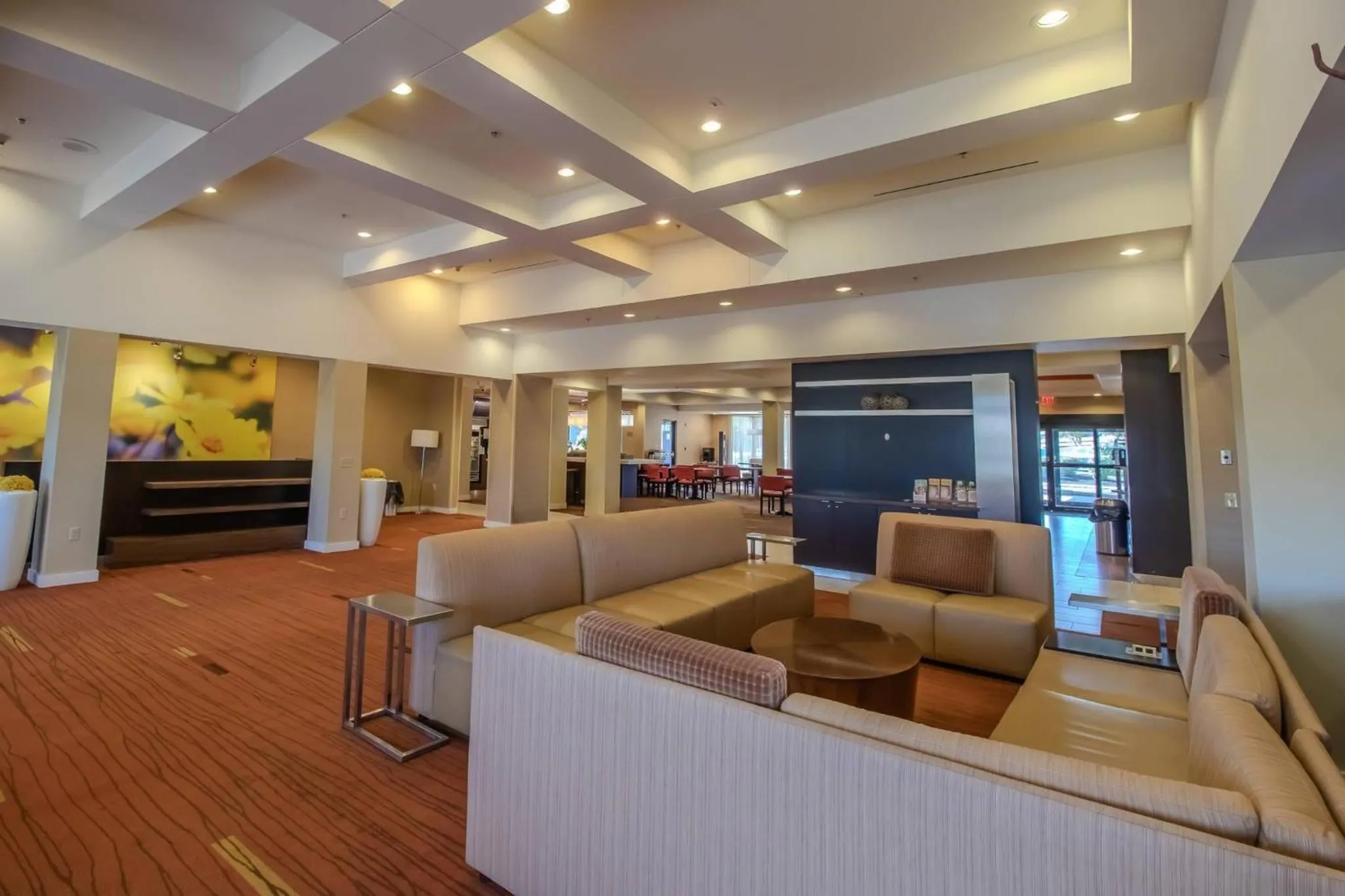 Lobby or reception in Country Inn & Suites by Radisson, Convention Center