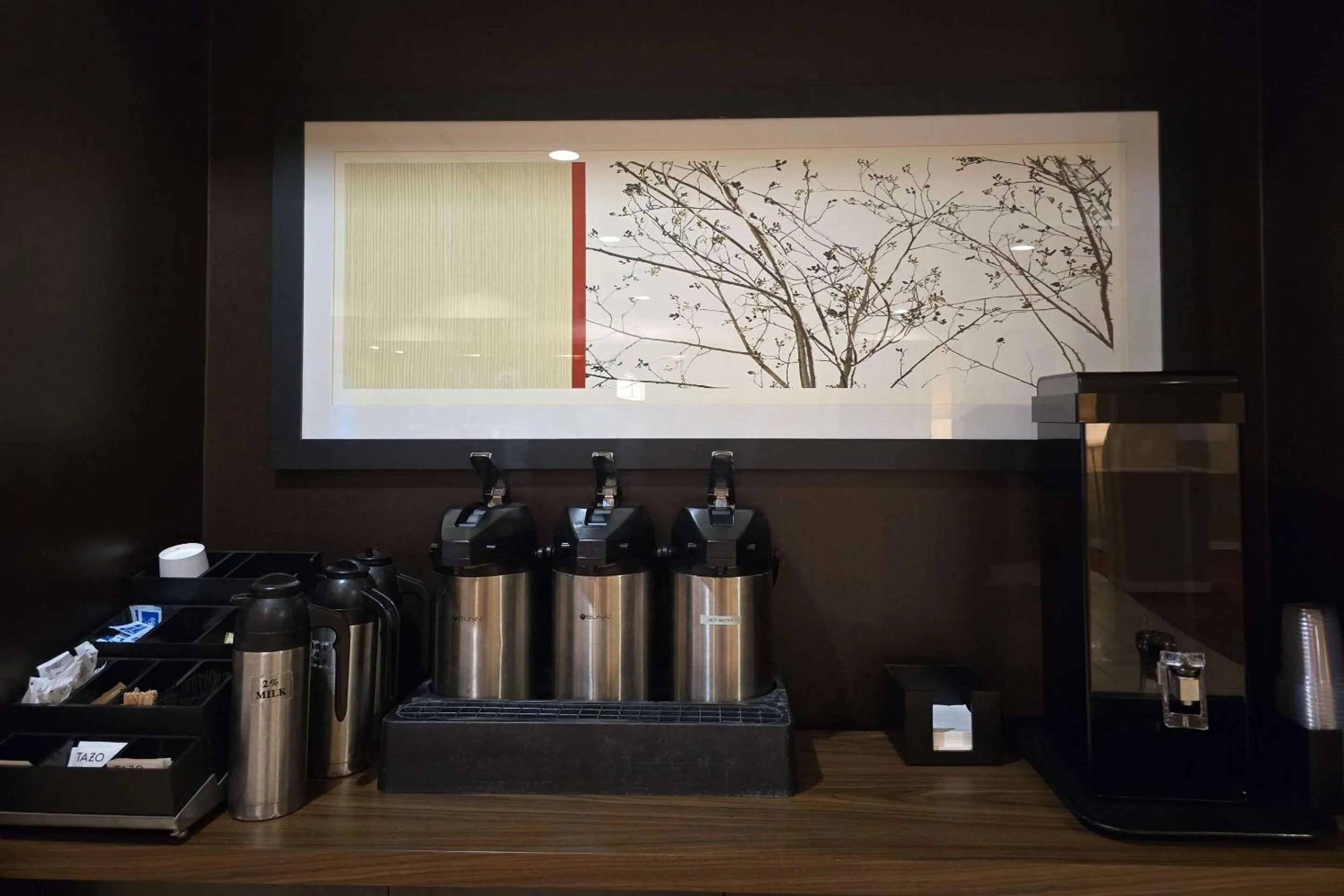 Breakfast in Courtyard Altoona