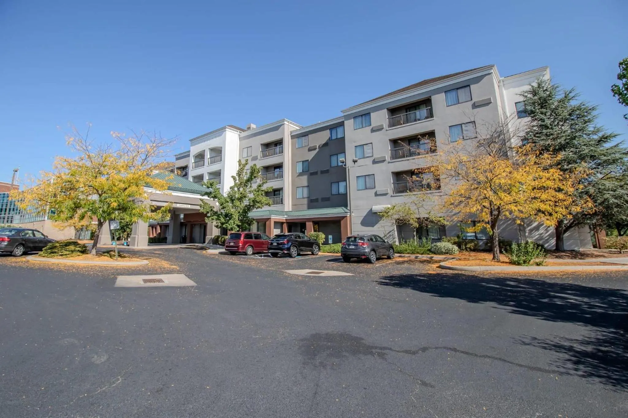 Property building in Country Inn & Suites by Radisson, Convention Center
