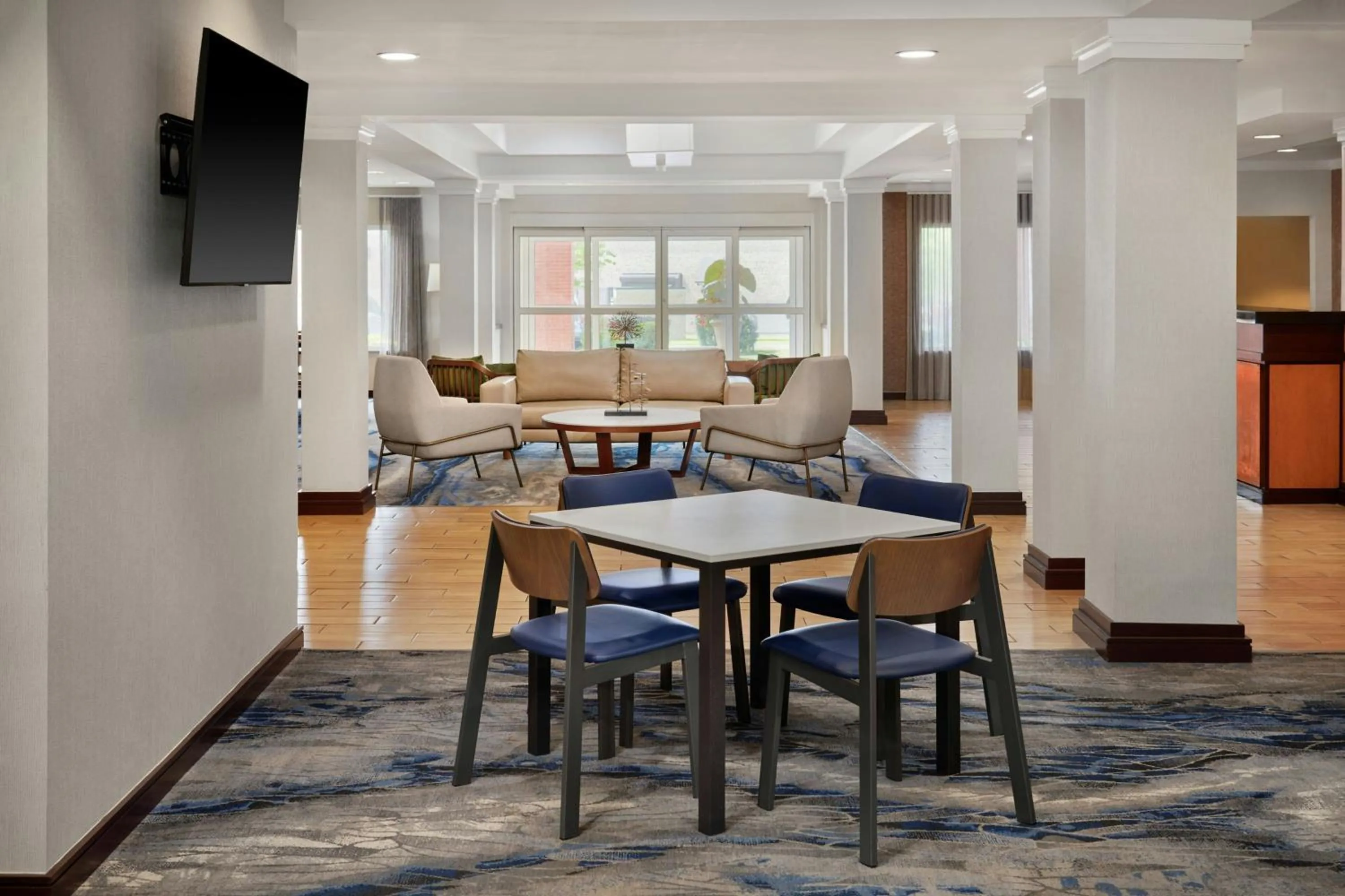 Breakfast in Fairfield Inn & Suites Cartersville