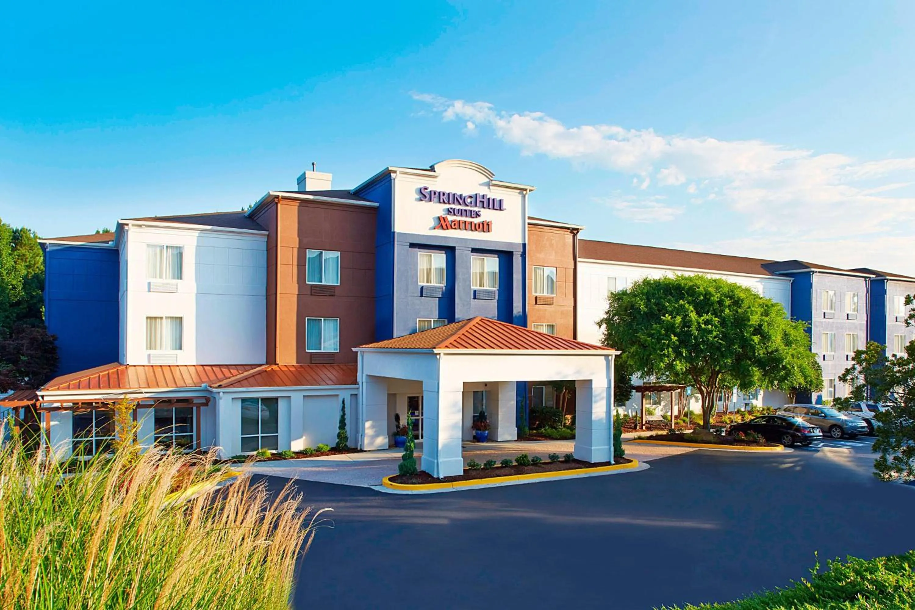 Property building in SpringHill Suites by Marriott Atlanta Six Flags