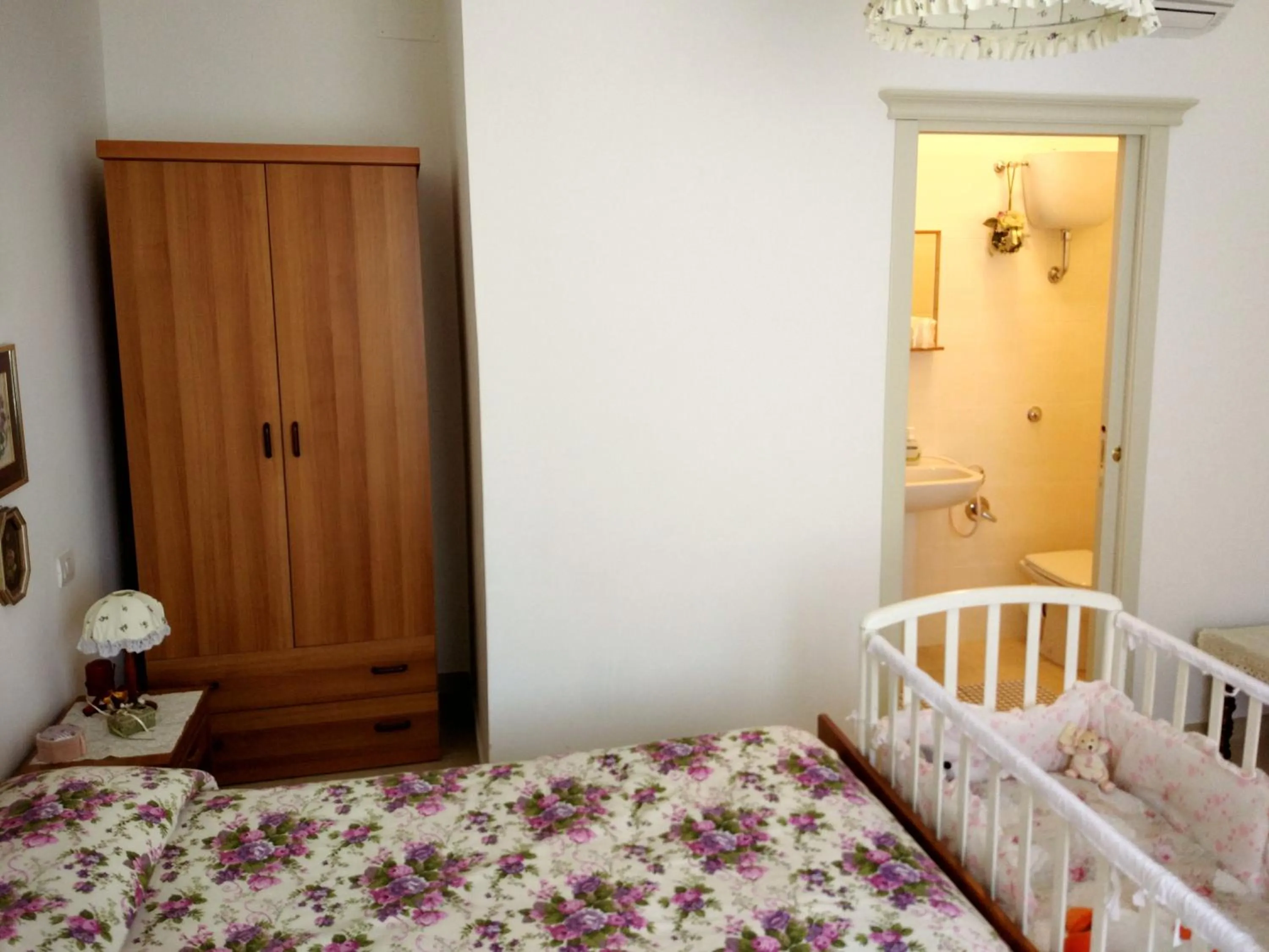 Photo of the whole room, Bed in Dai Nonni, B&B a Chieti