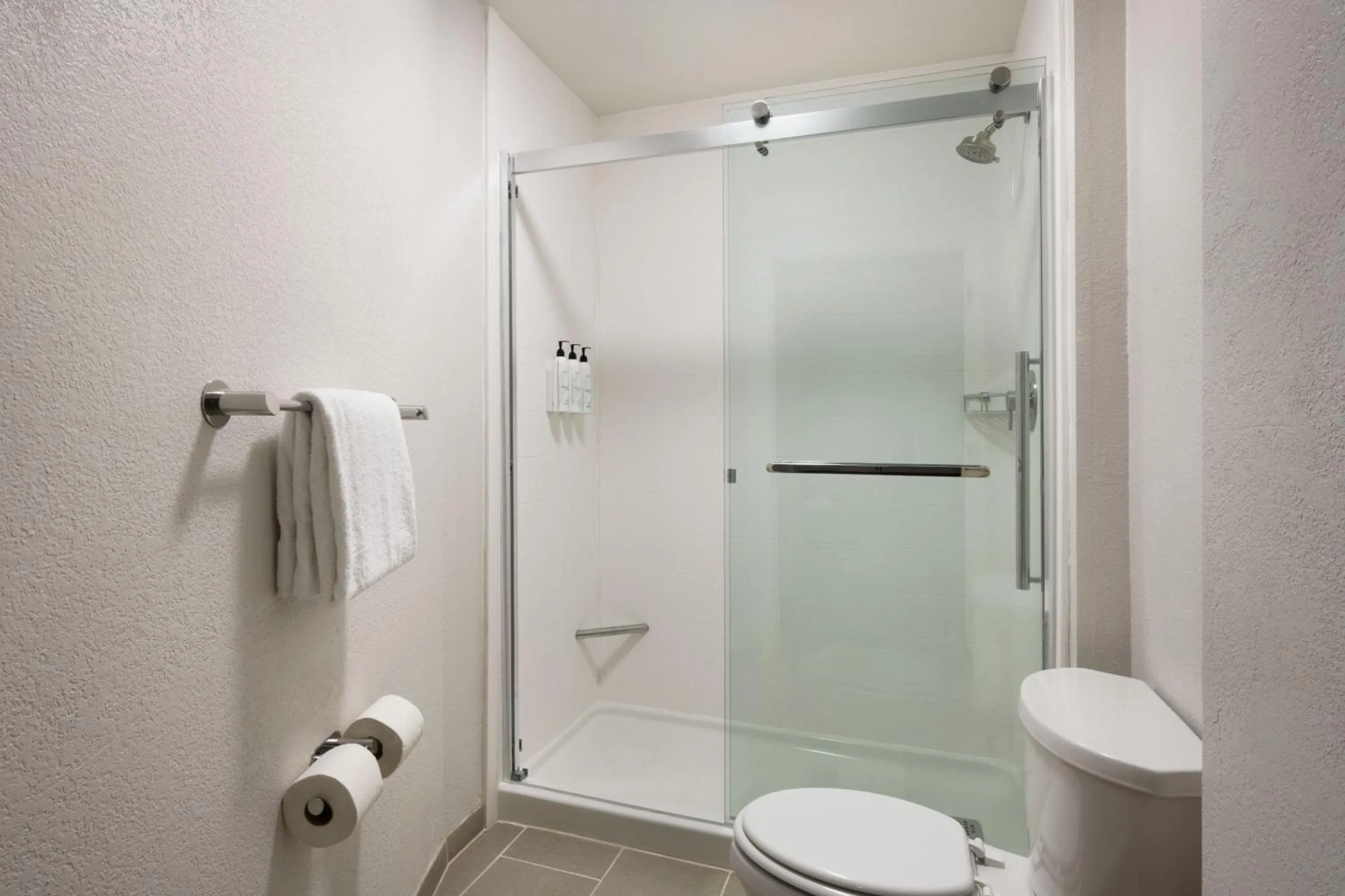 Bathroom in SpringHill Suites by Marriott Newnan