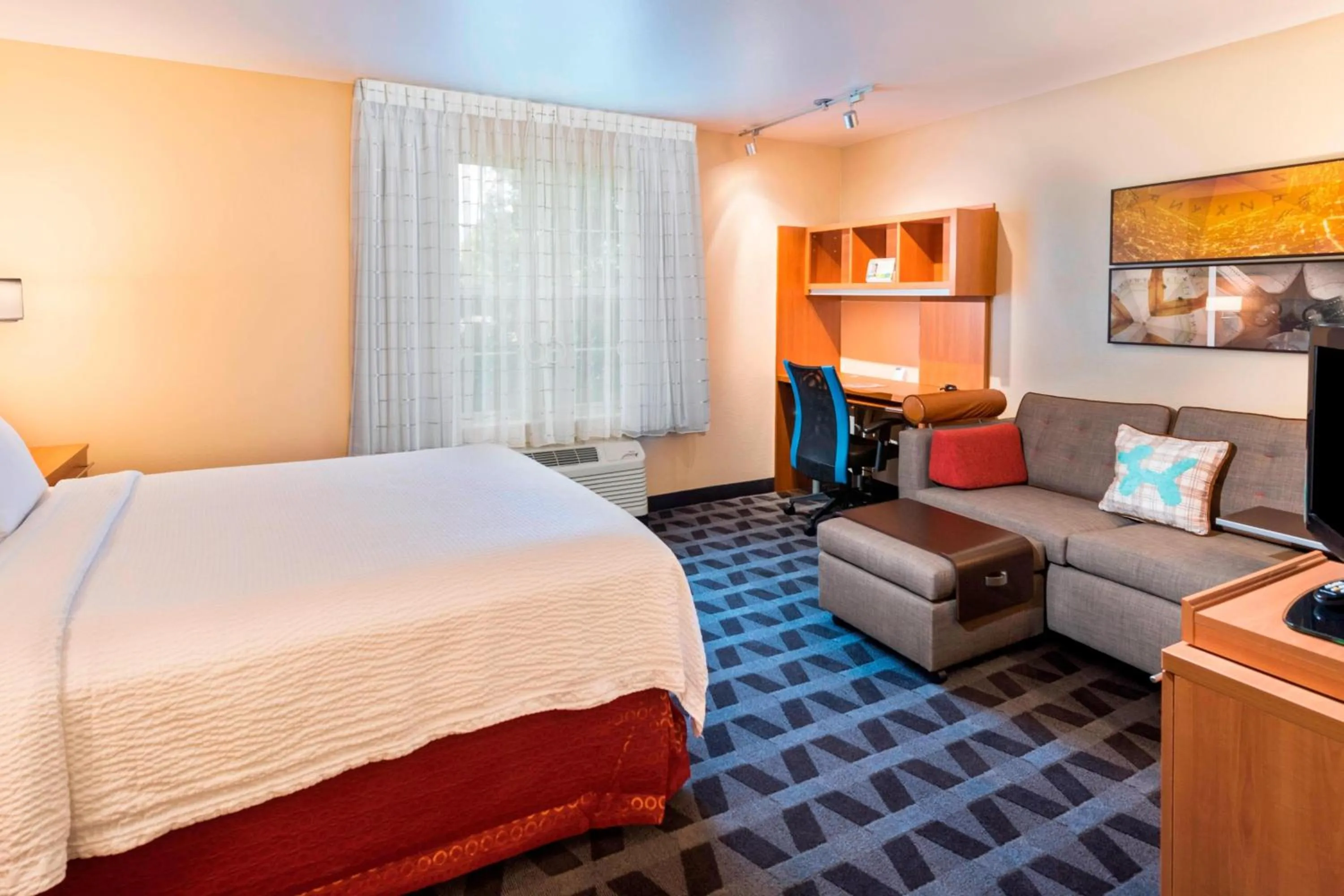 Bedroom, Bed in TownePlace Suites by Marriott Atlanta Kennesaw