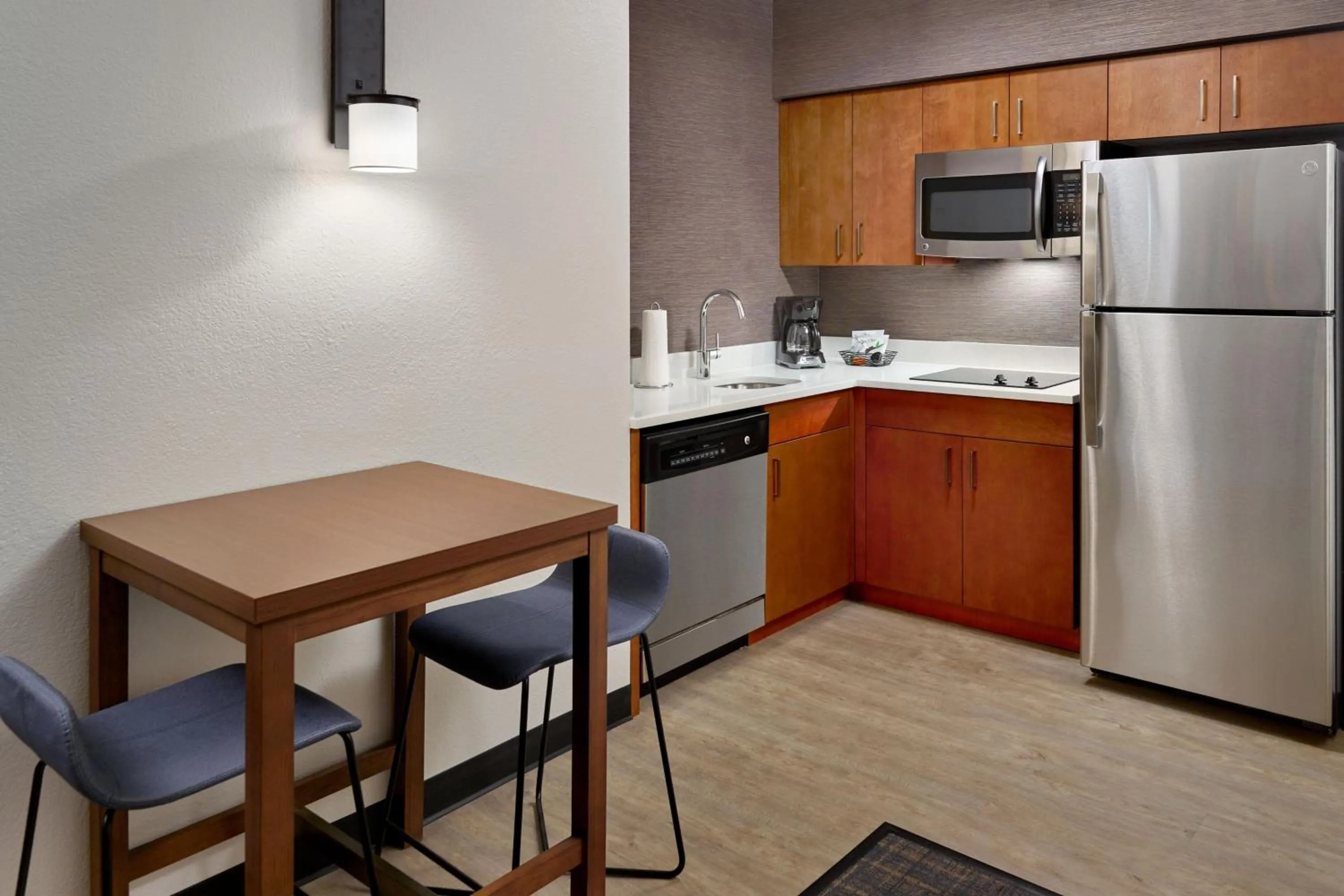 Kitchen or kitchenette in Residence Inn Asheville Biltmore