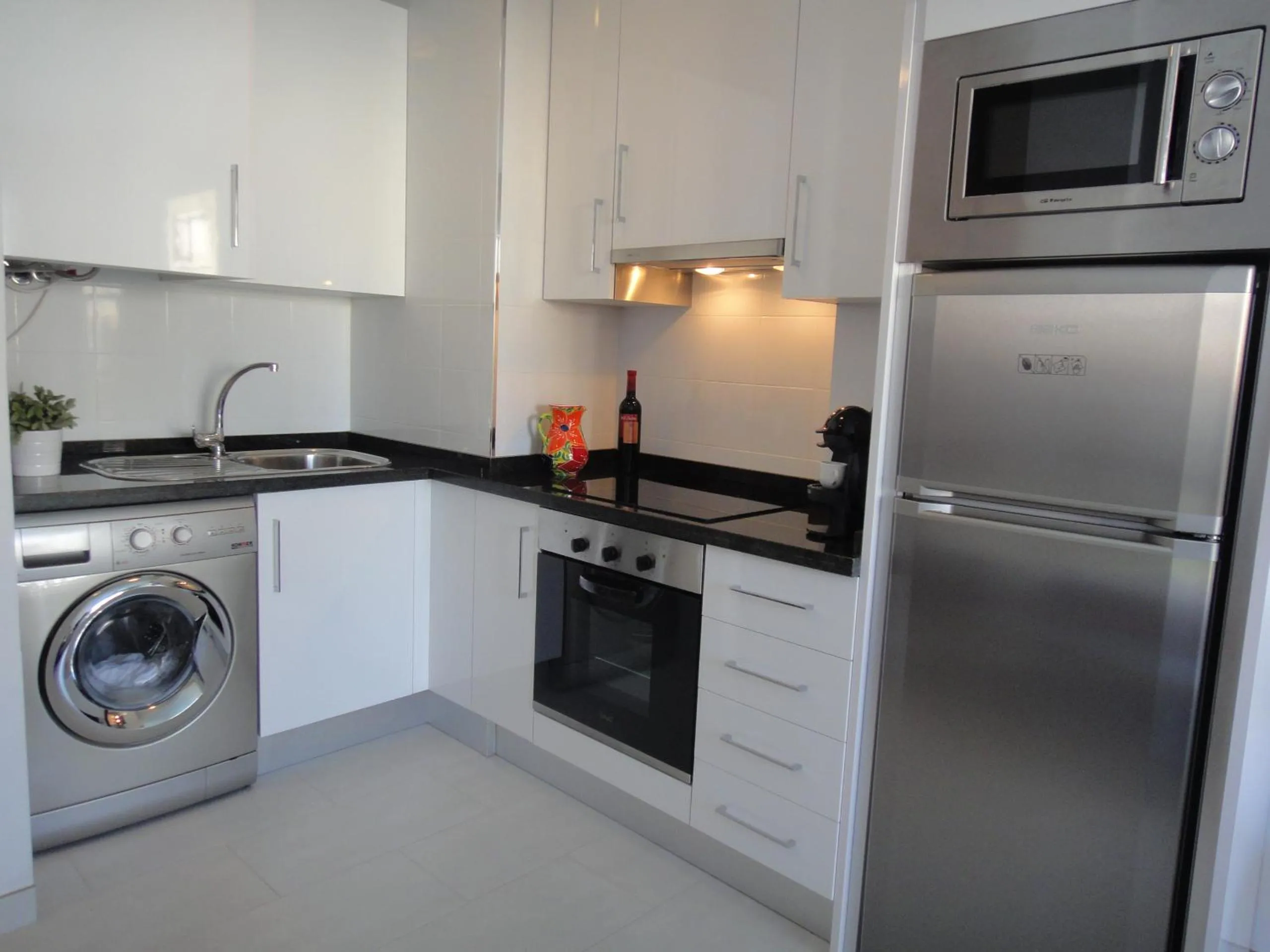 Kitchen or kitchenette in Edf Gaviota 1º2