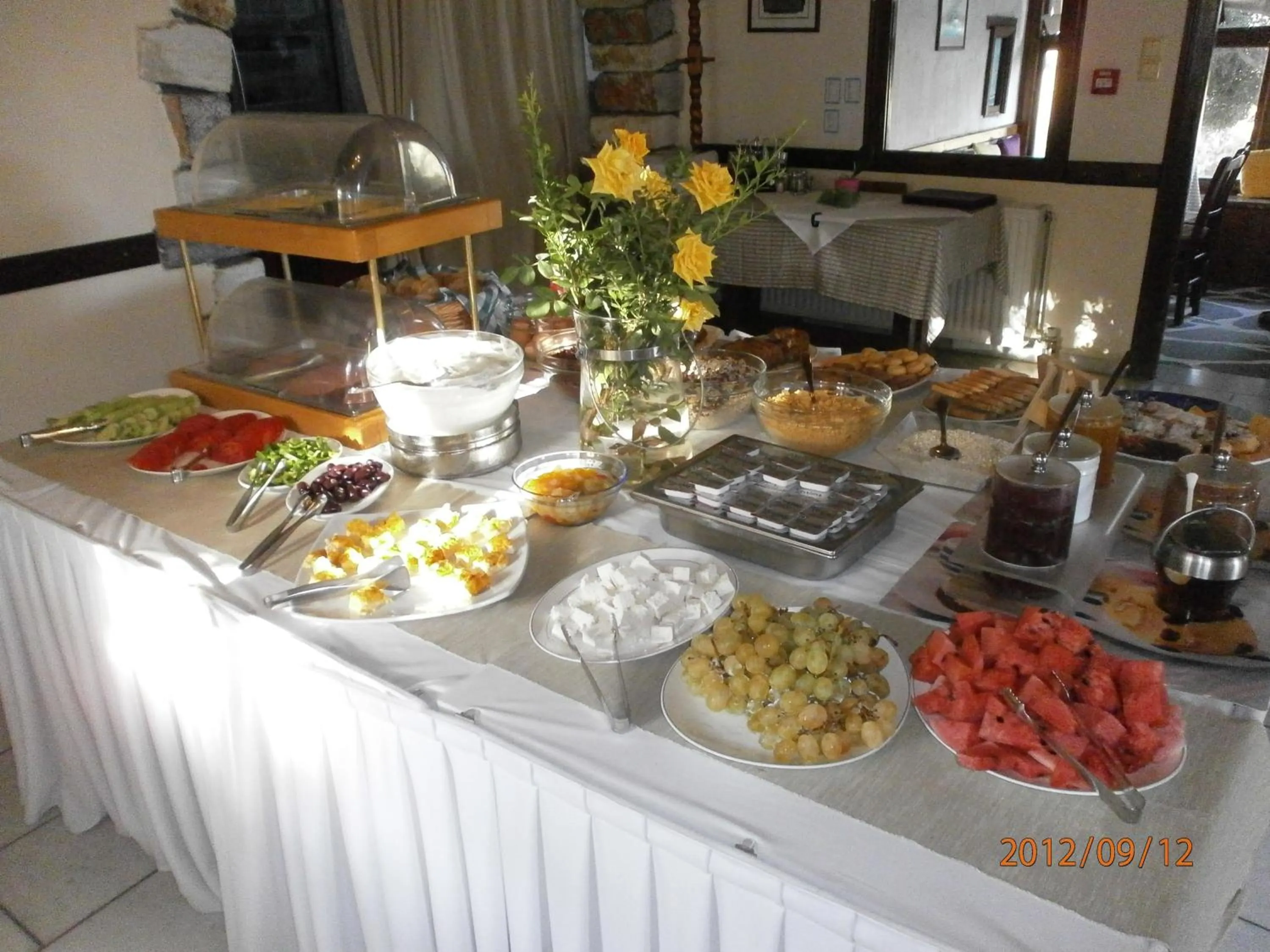 Food and drinks in Alkyoni Beach Hotel