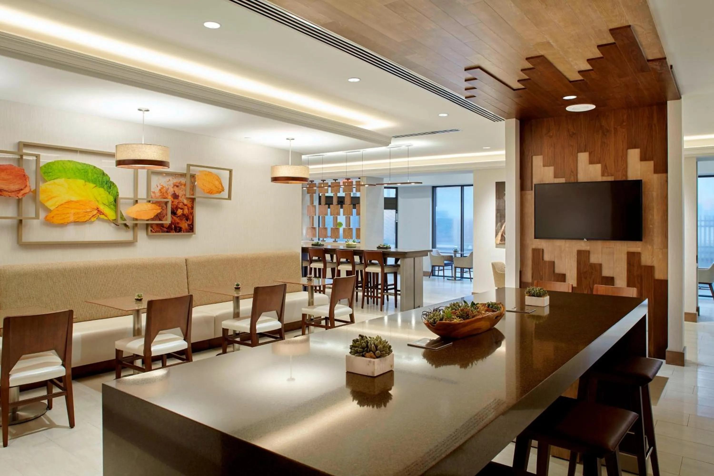 Lounge or bar in Marriott Hartford/Windsor Airport