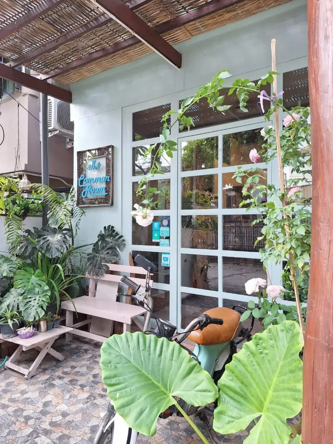 The Commonroom CNX The Commonroom CNX