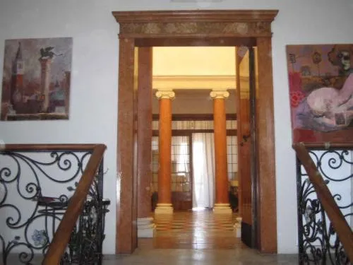 Decorative detail in Villa Gabriella B&B - Apartments