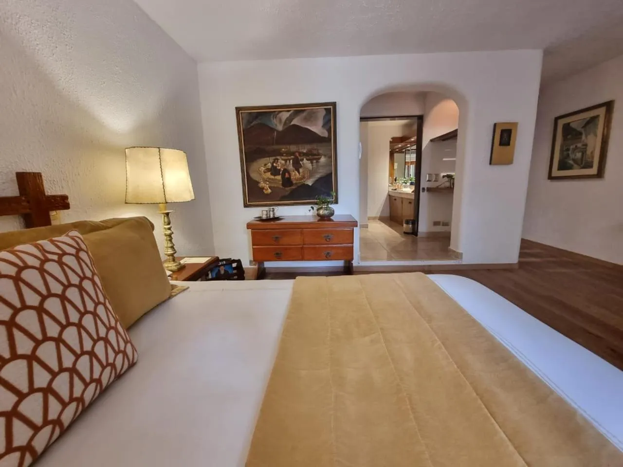 Photo of the whole room, Bed in Antara Hotel & Suites - Miraflores