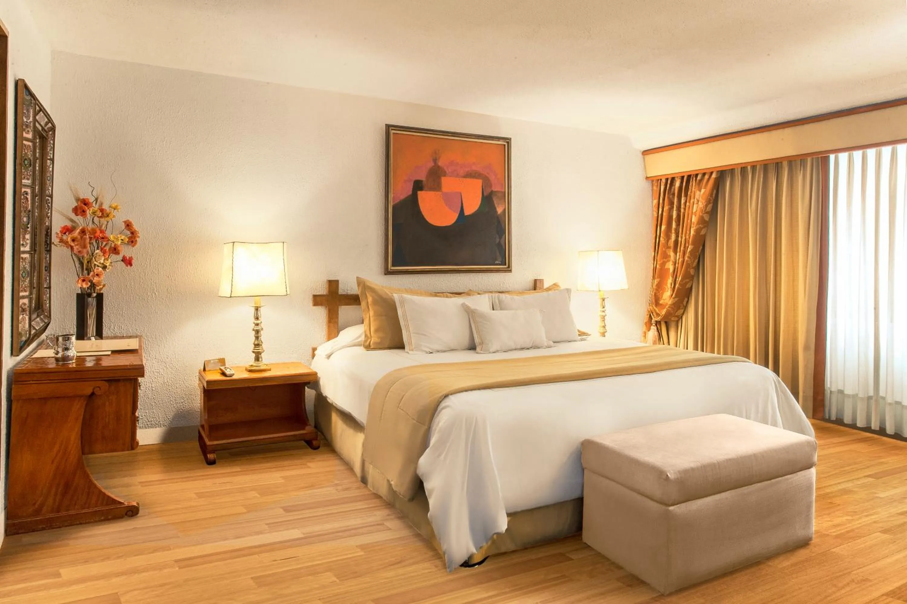 Photo of the whole room, Bed in Antara Hotel & Suites - Miraflores