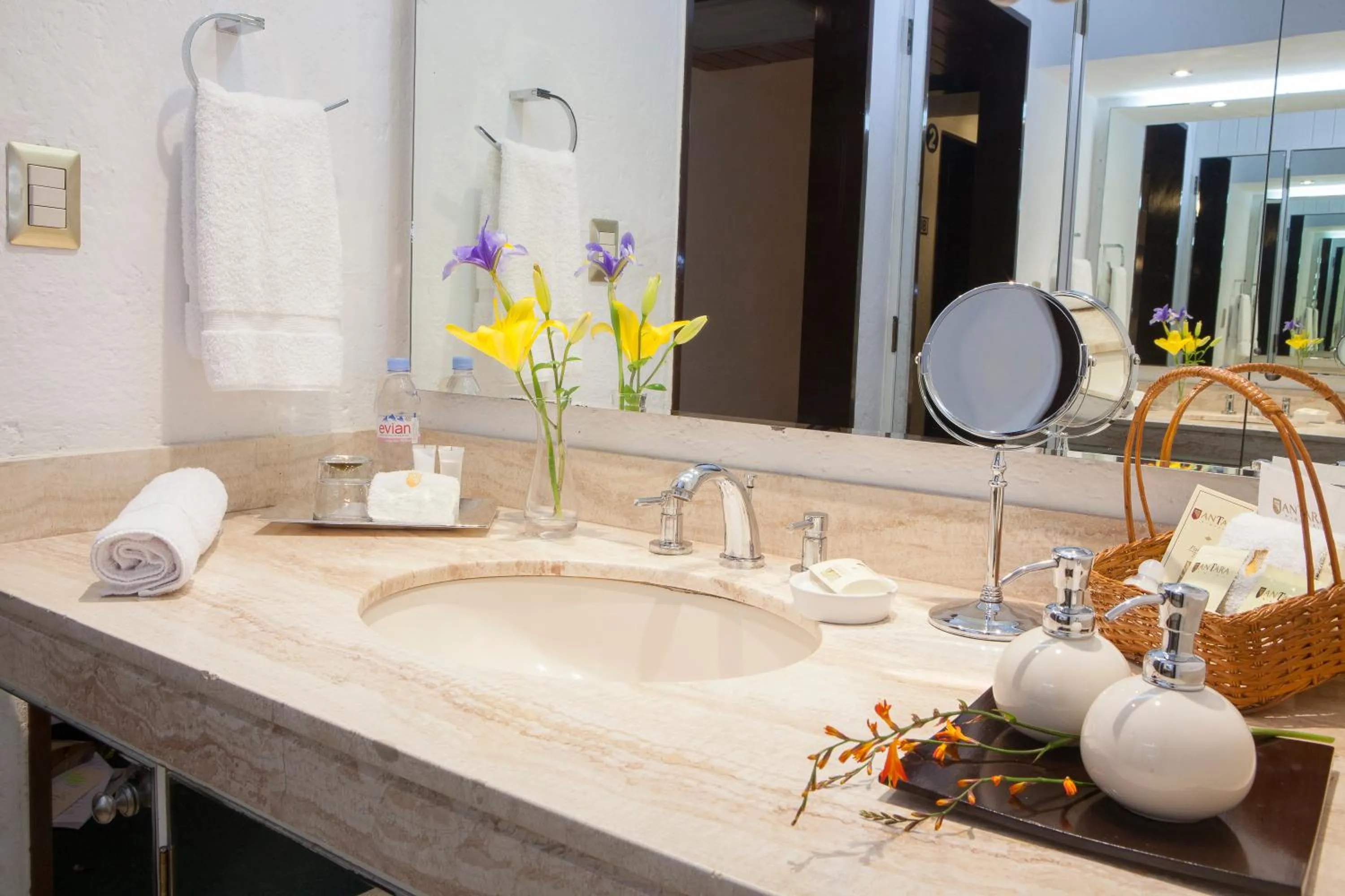 Bathroom in Antara Hotel & Suites - Miraflores