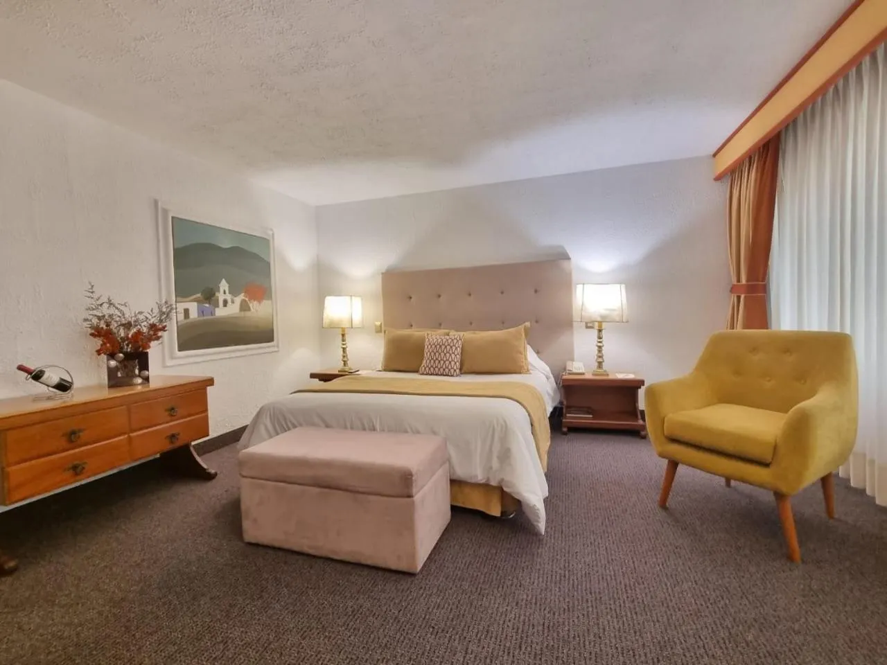 Photo of the whole room, Bed in Antara Hotel & Suites - Miraflores