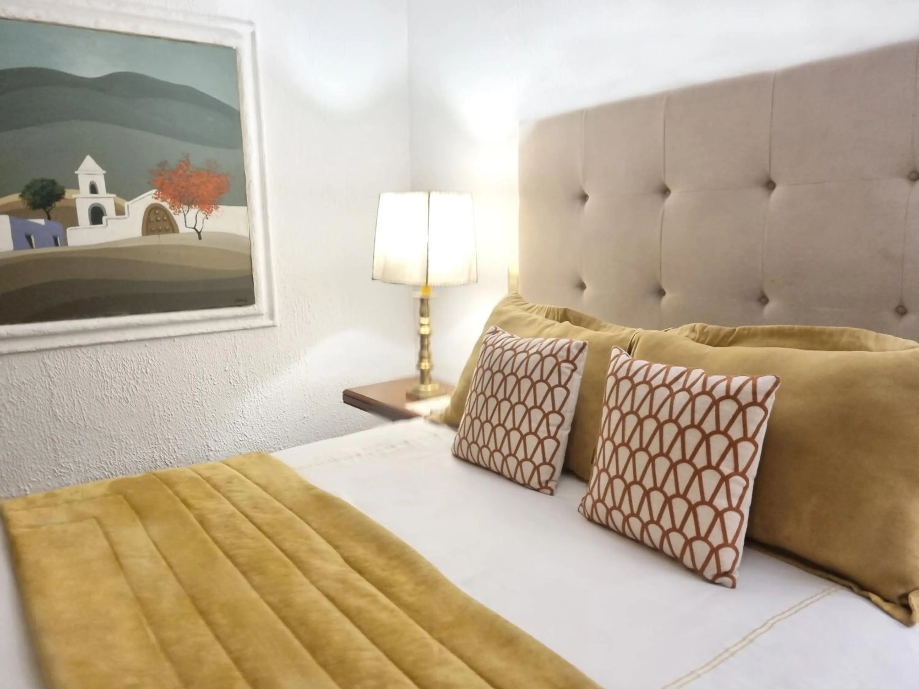 Photo of the whole room, Bed in Antara Hotel & Suites - Miraflores