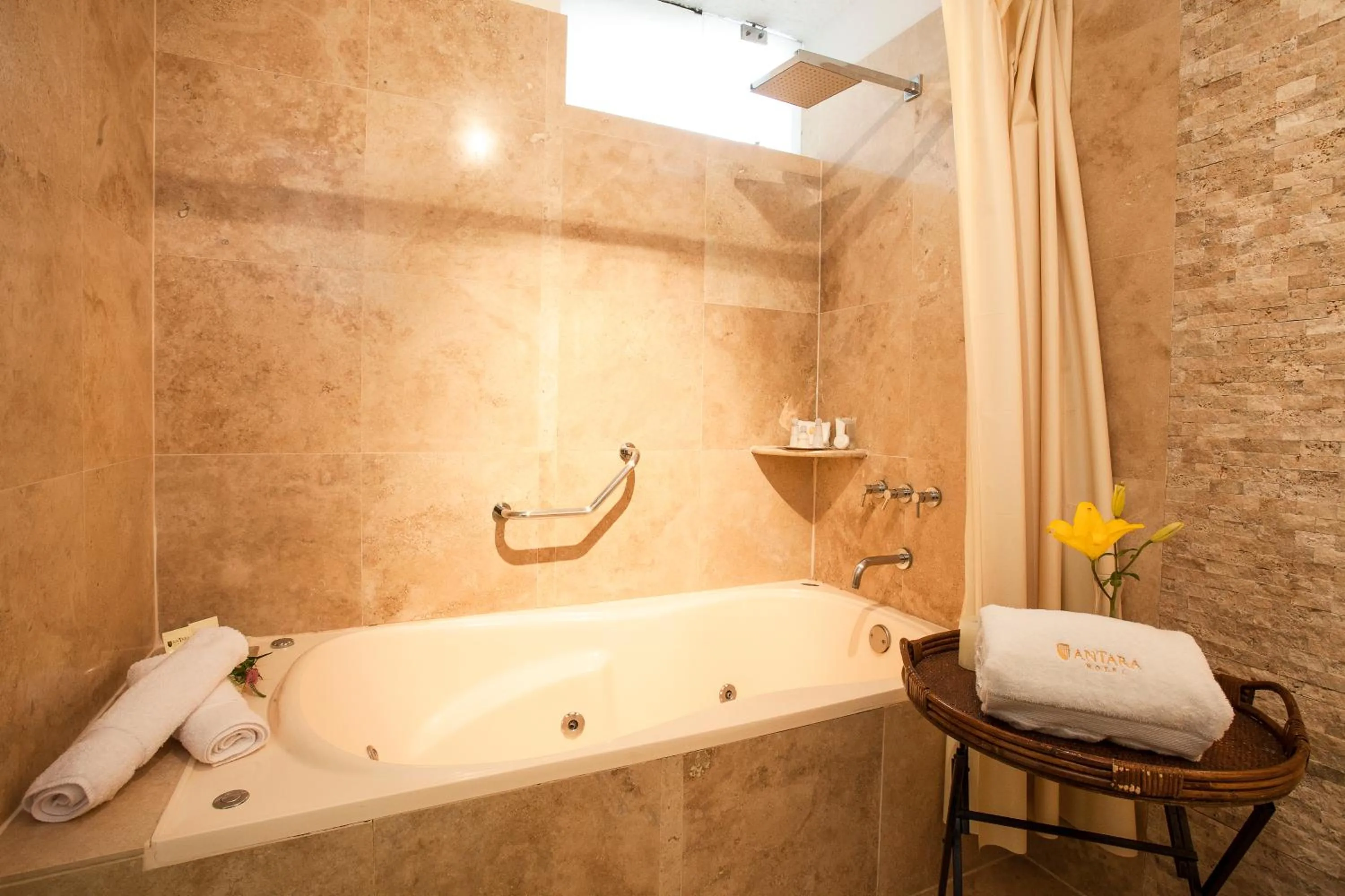 Bathroom in Antara Hotel & Suites - Miraflores
