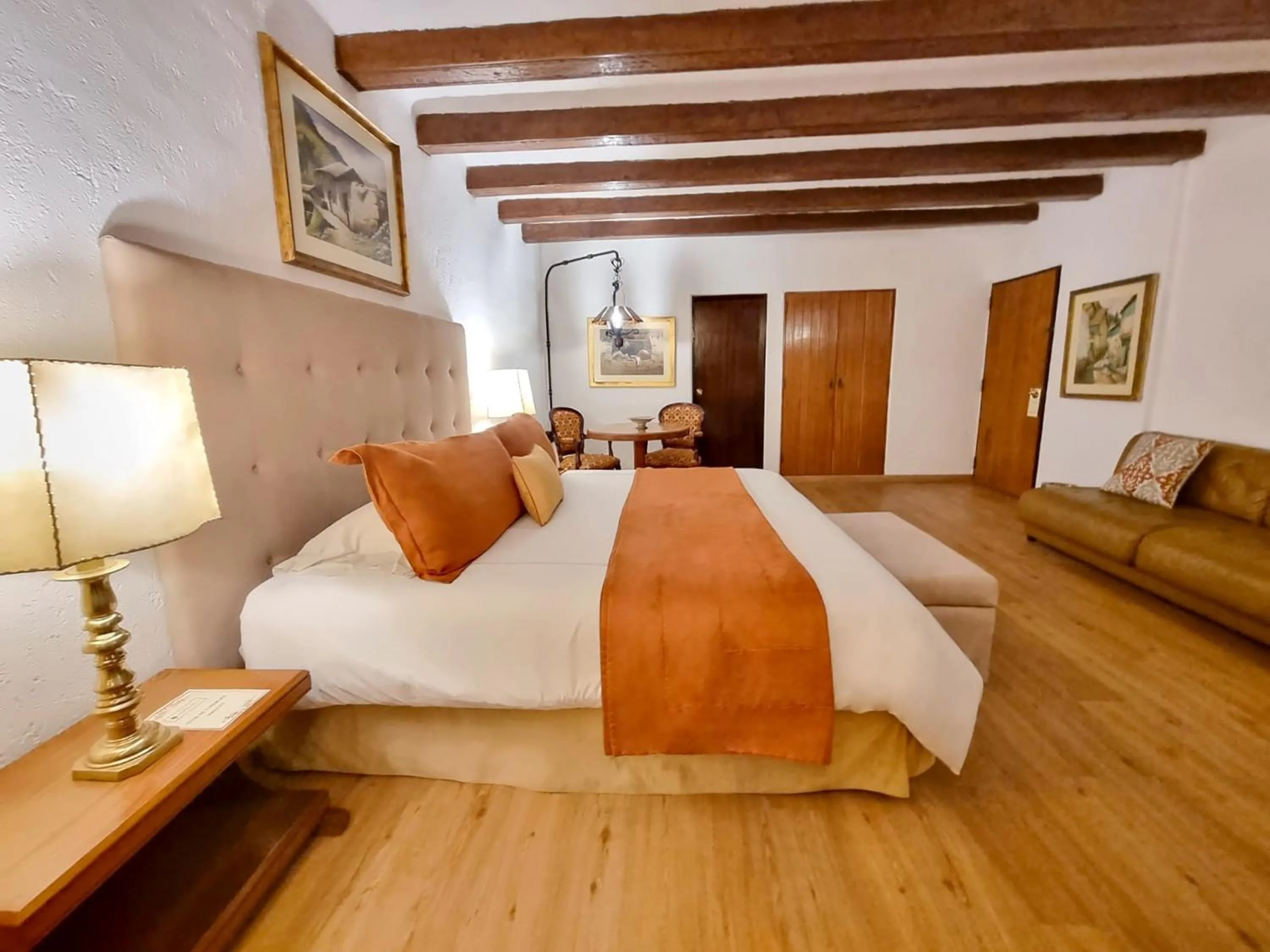 Photo of the whole room, Bed in Antara Hotel & Suites - Miraflores