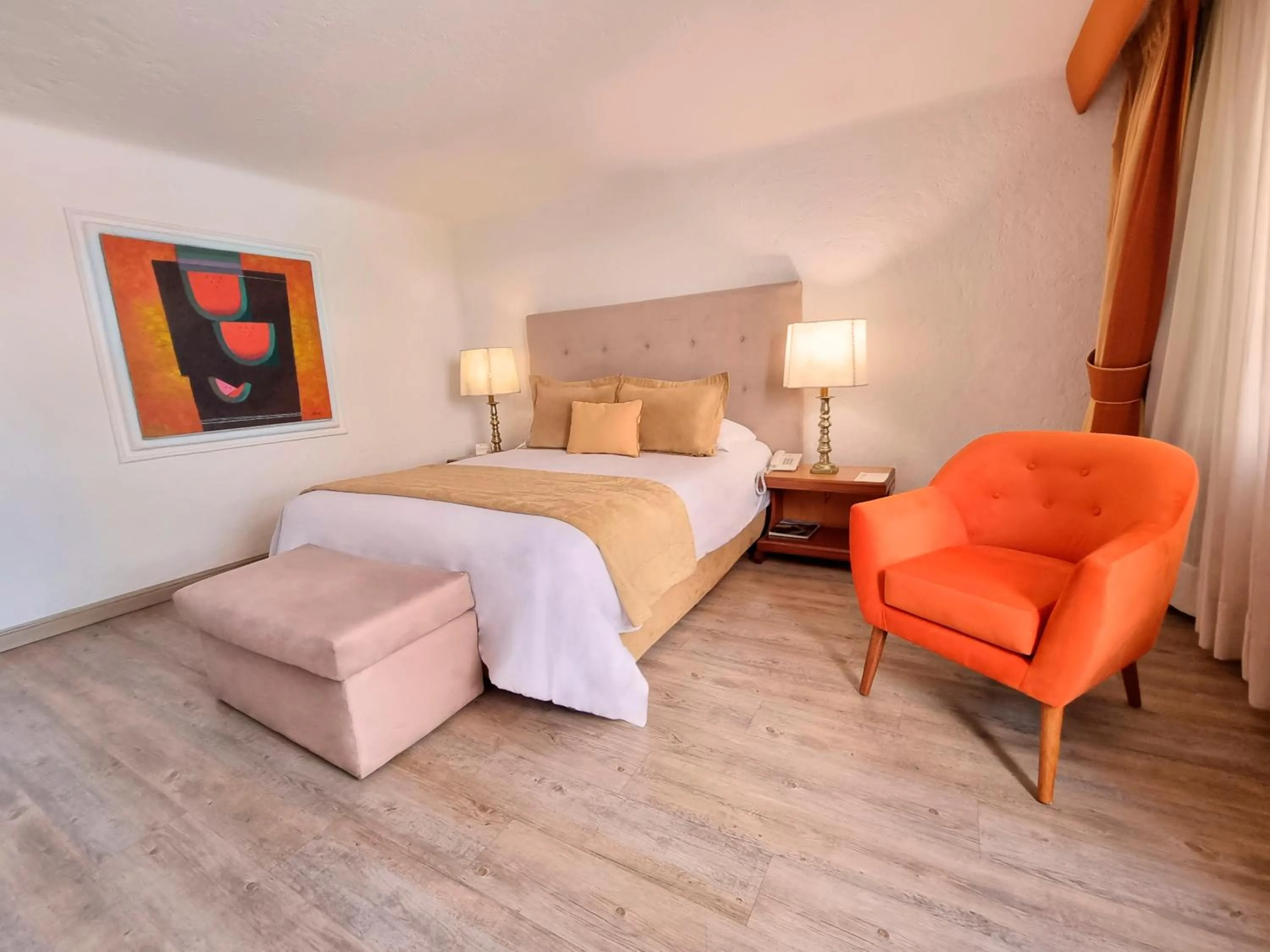 Photo of the whole room, Bed in Antara Hotel & Suites - Miraflores