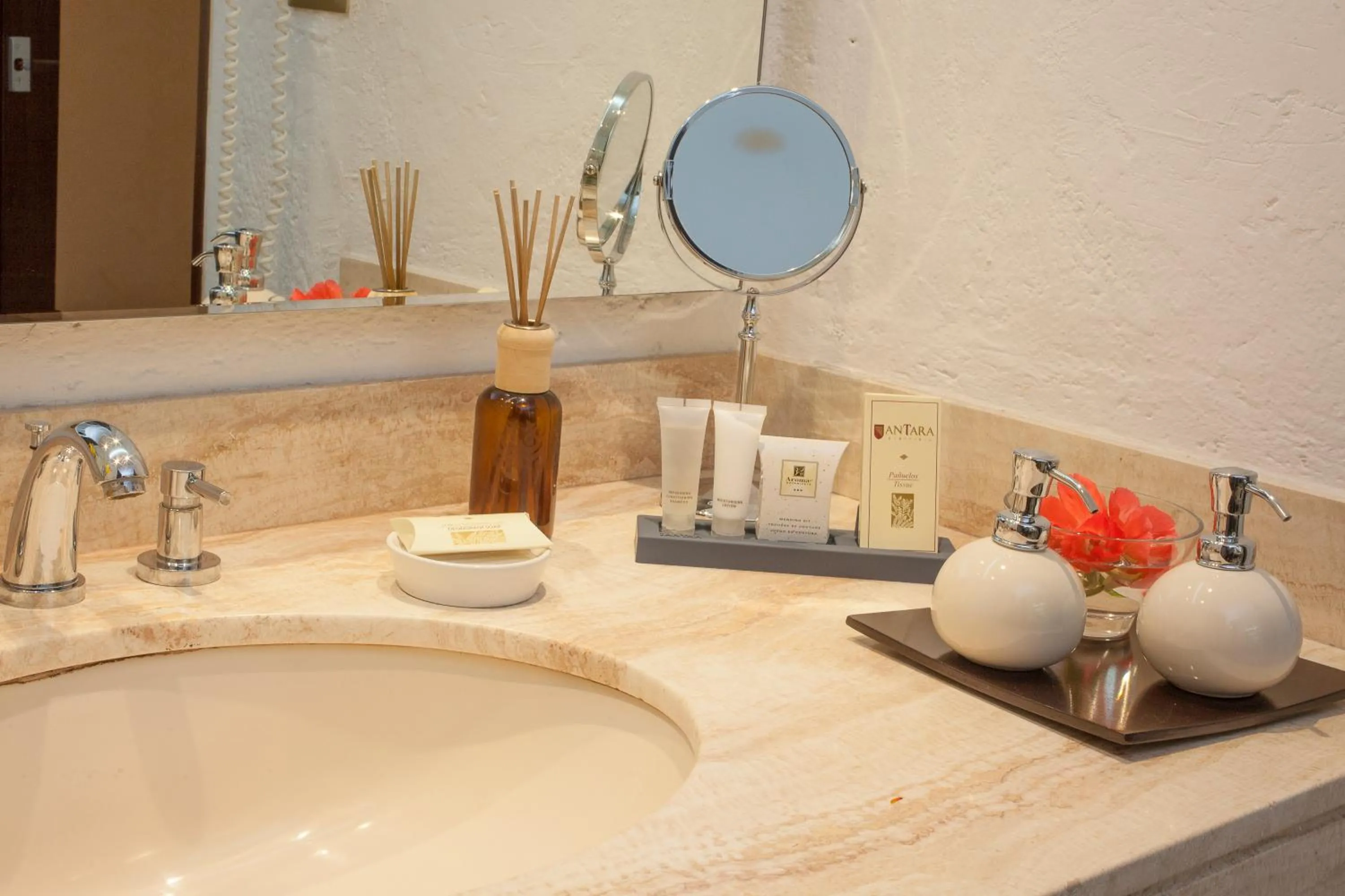 Bathroom in Antara Hotel & Suites - Miraflores