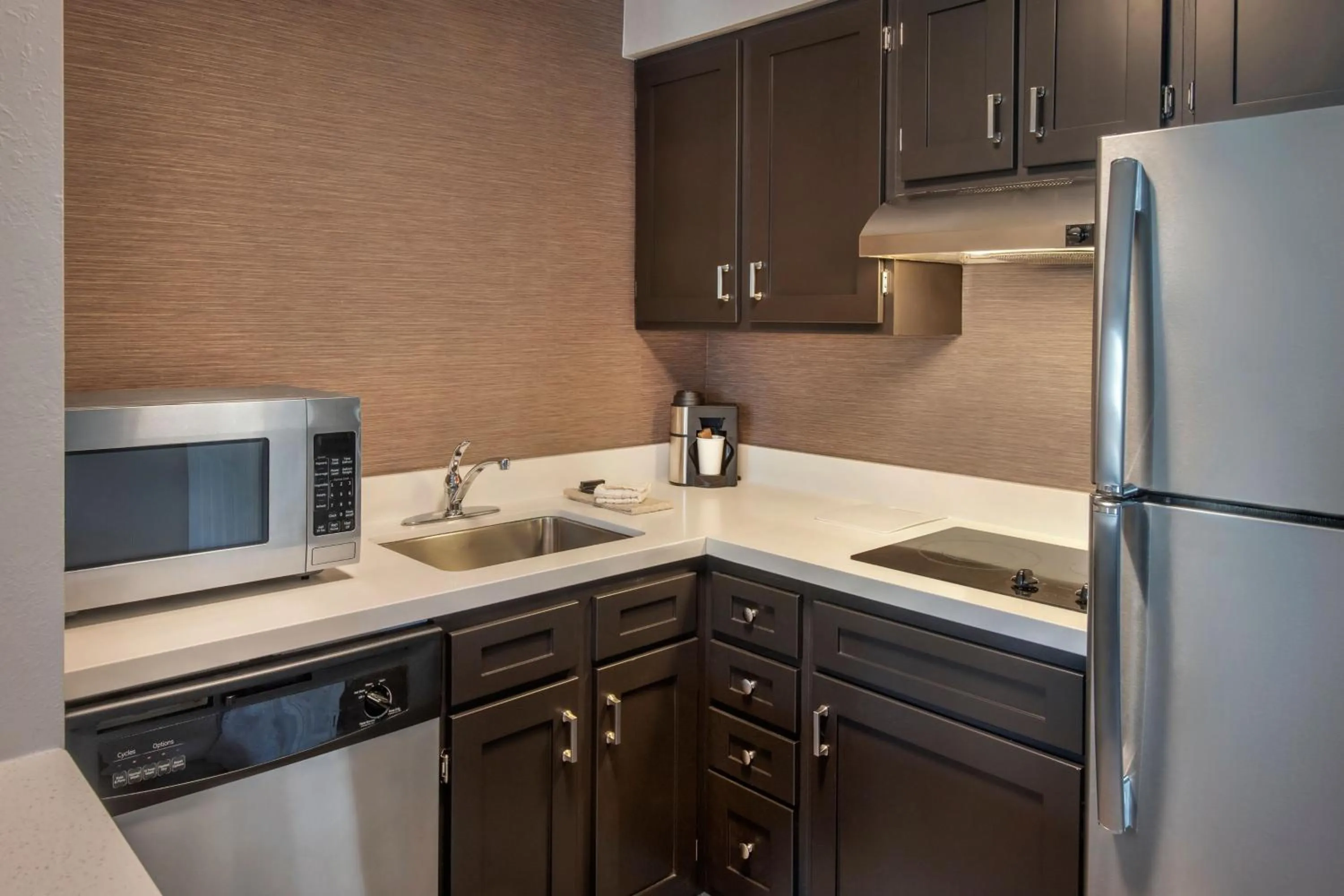 Kitchen or kitchenette in Residence Inn Hartford Manchester
