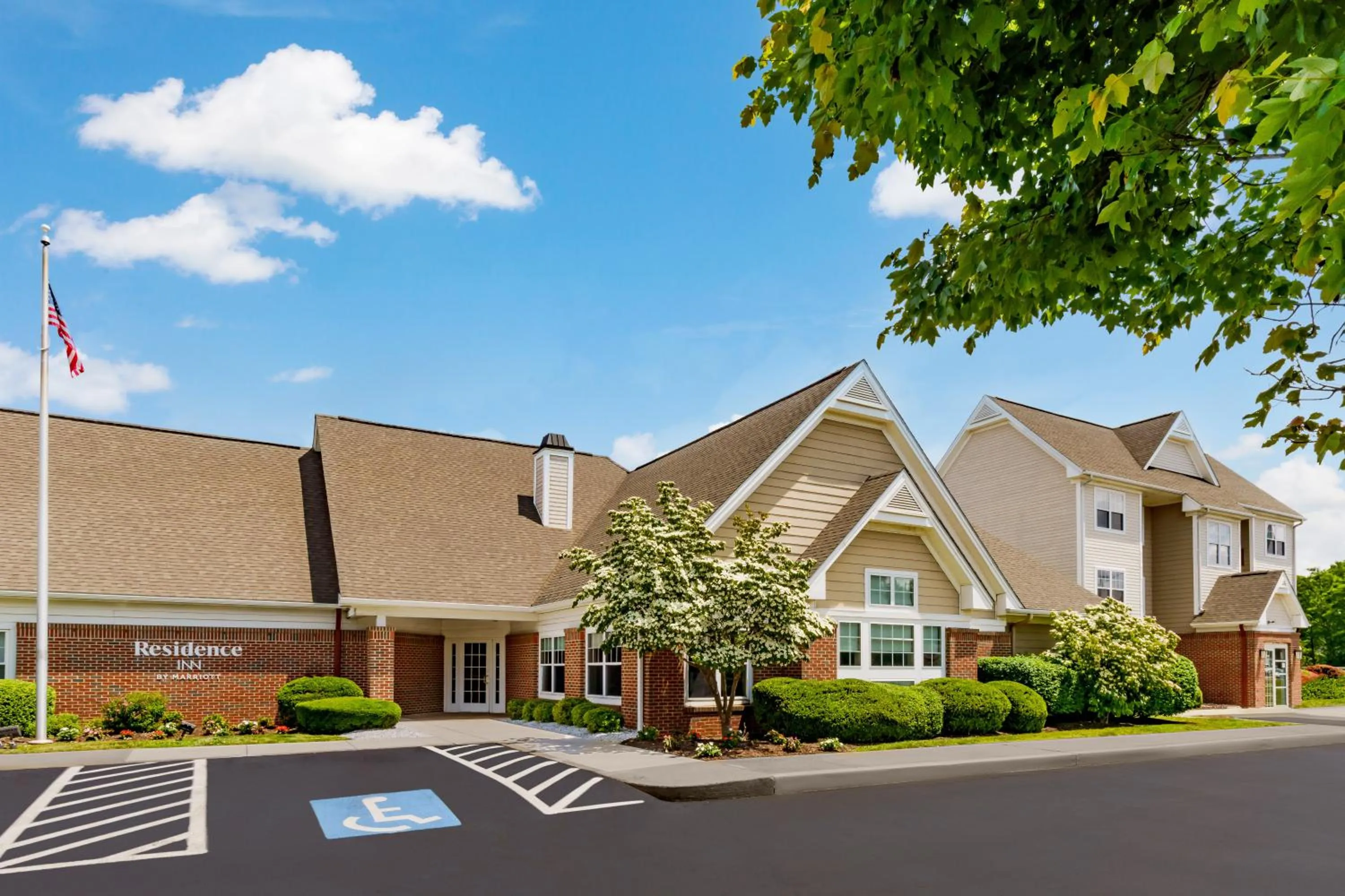 Property building in Residence Inn Hartford Rocky Hill