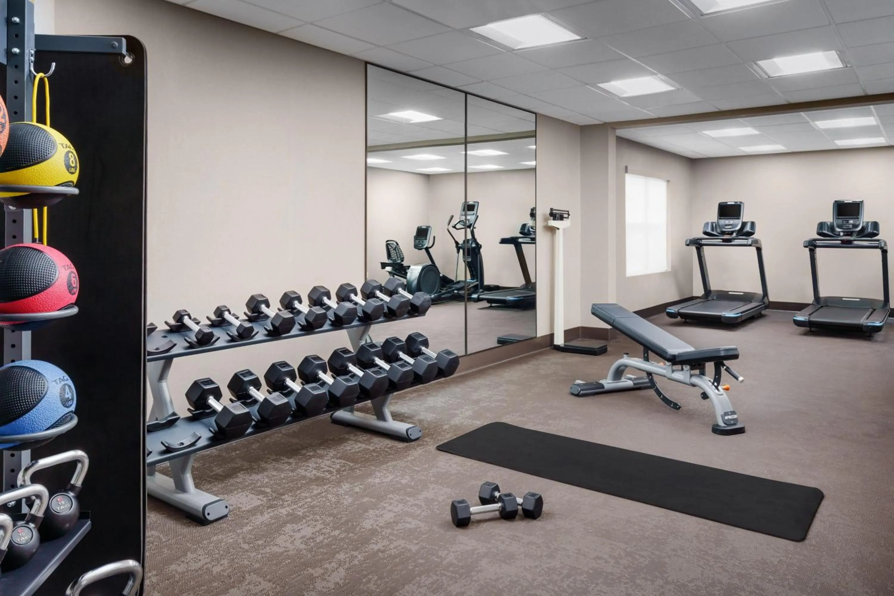 Fitness centre/facilities in Residence Inn Hartford Rocky Hill