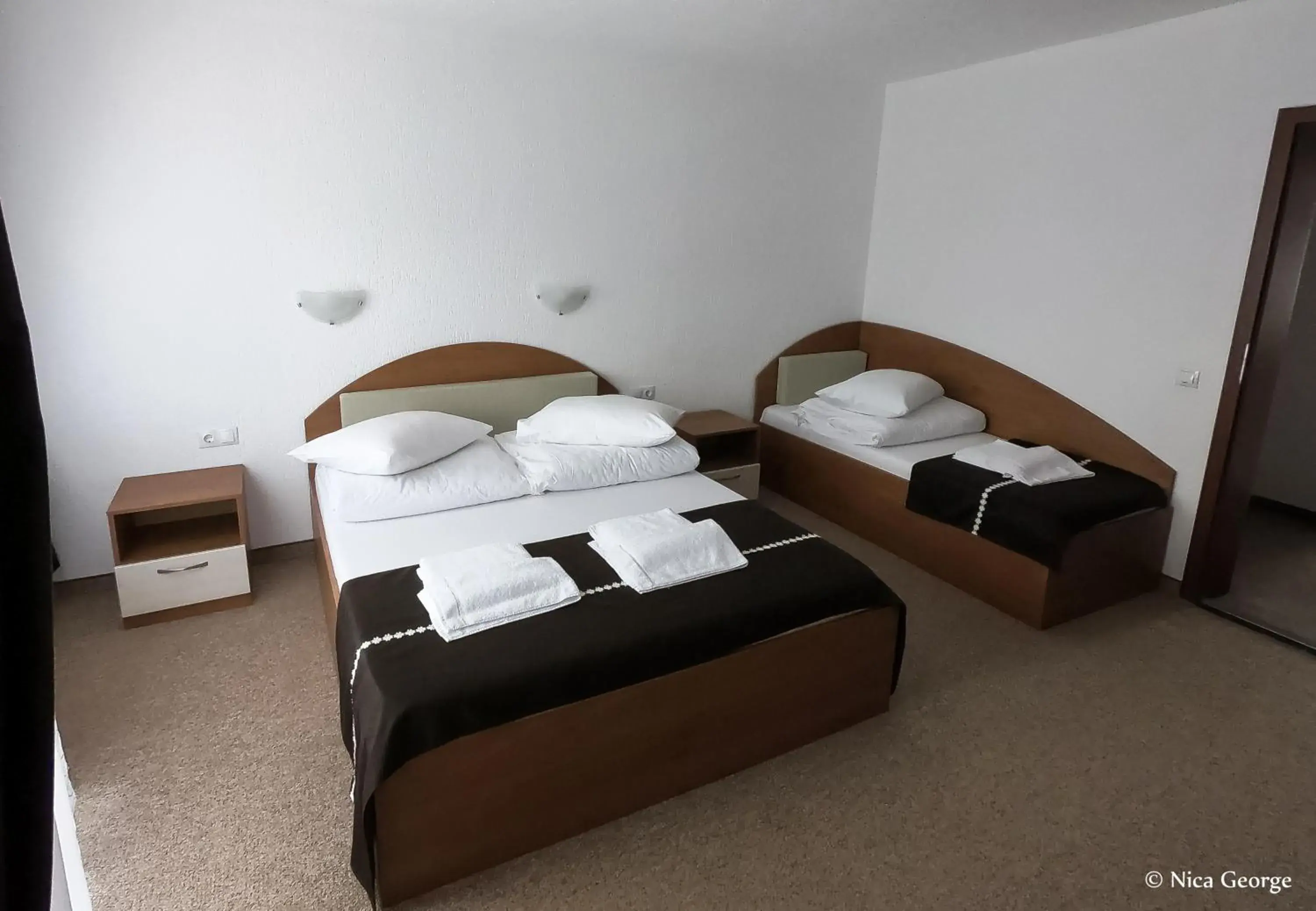 Triple Room with Balcony in Hanul Patrisiei Triple Room with Balcony in Hanul Patrisiei