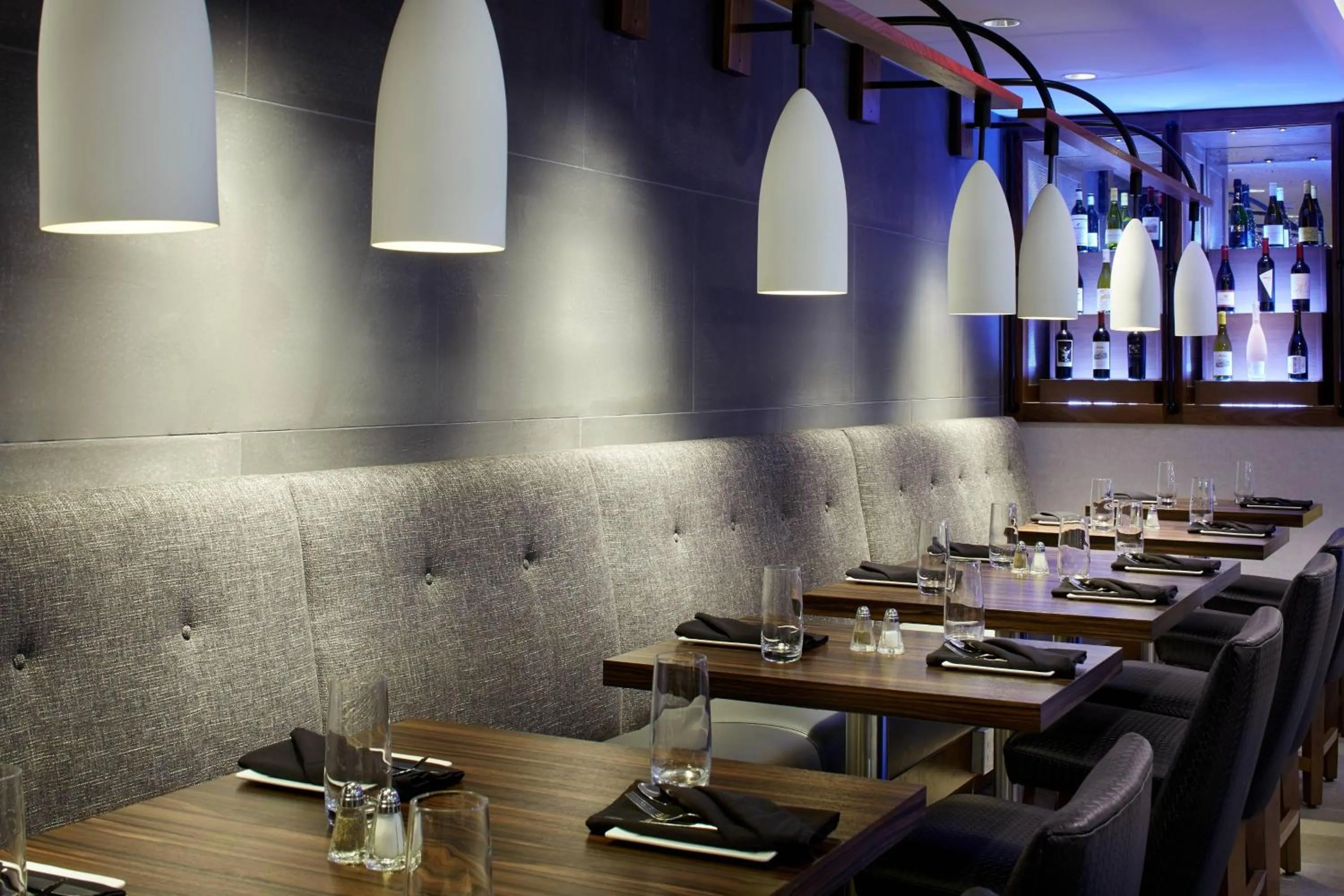 Lounge or bar in Marriott Birmingham Grandview