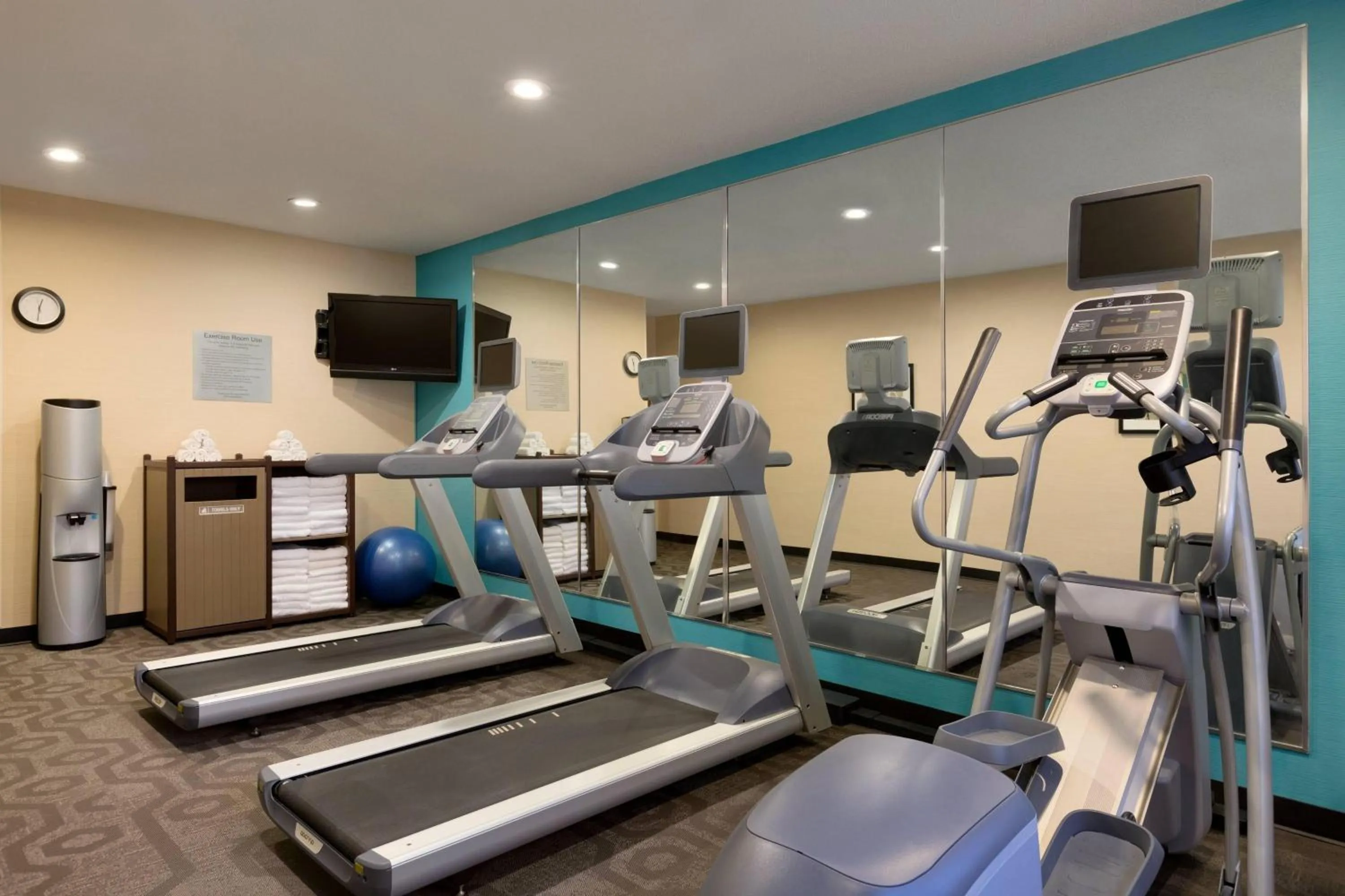 Fitness centre/facilities in Fairfield Inn & Suites Bismarck North
