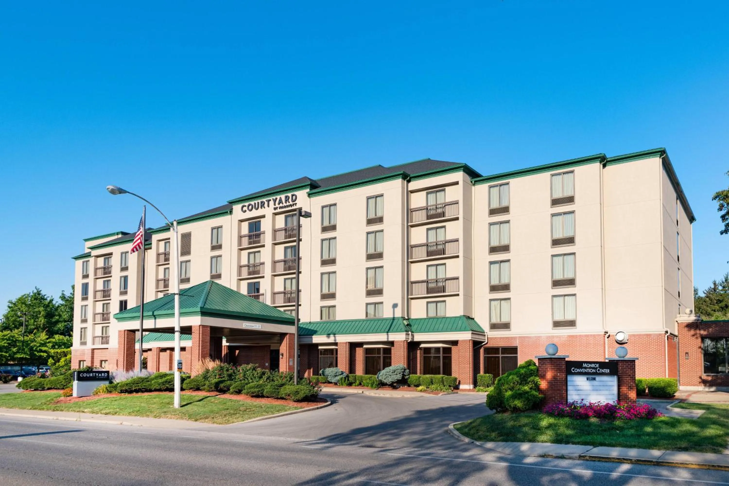 Property building in Courtyard by Marriott Bloomington