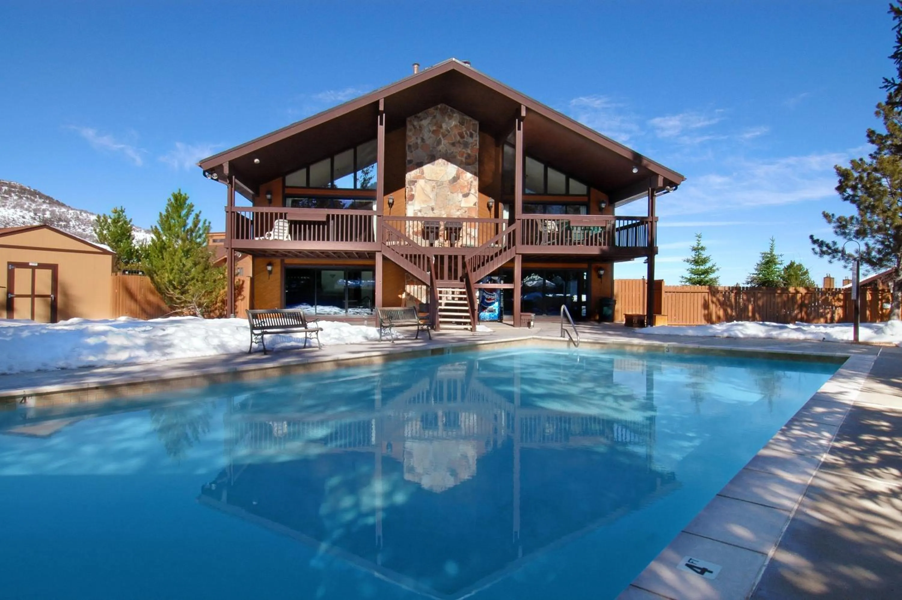 Swimming pool in Red Pine Condominiums by All Seasons Resort Lodging