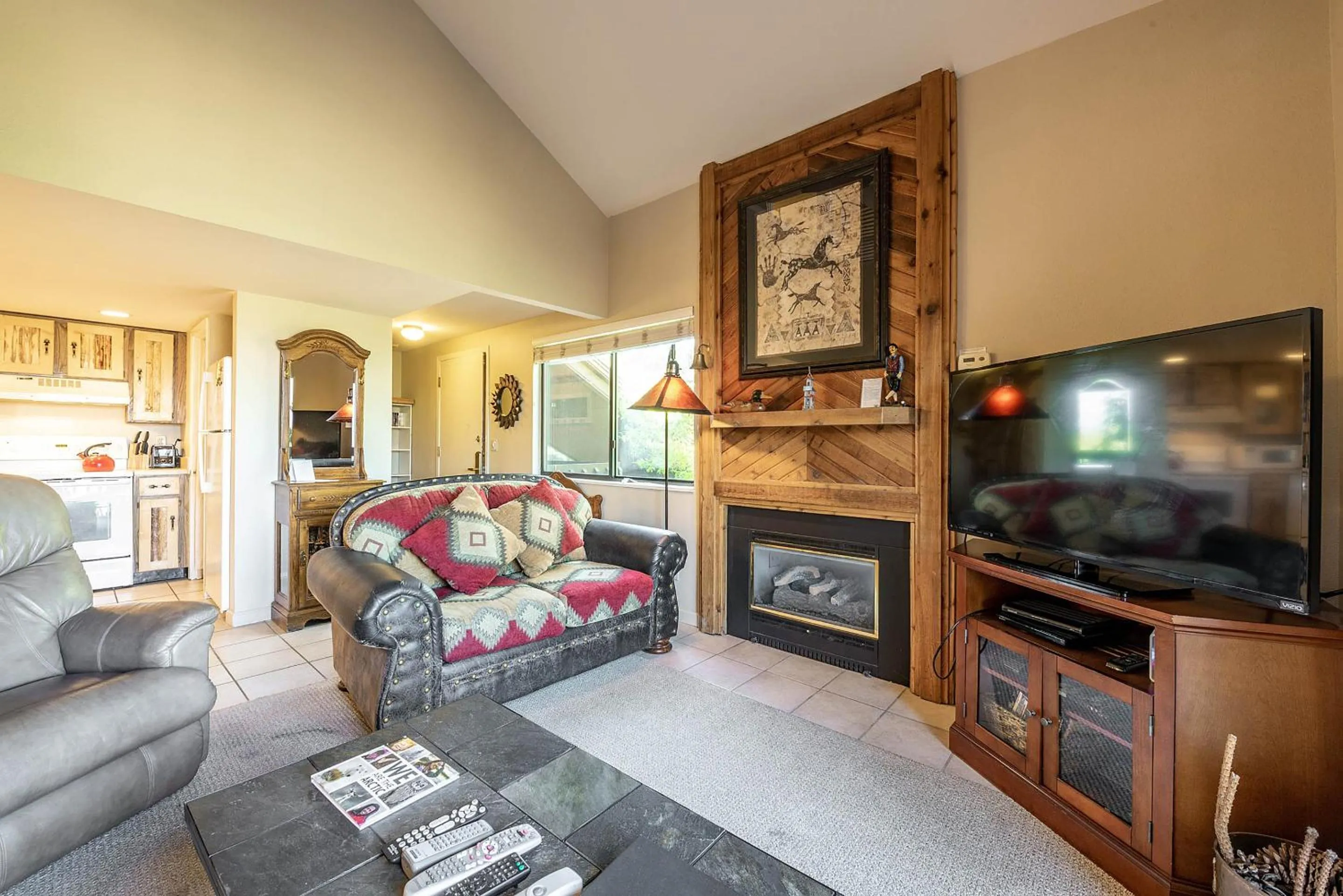 Living room in Red Pine Condominiums by All Seasons Resort Lodging