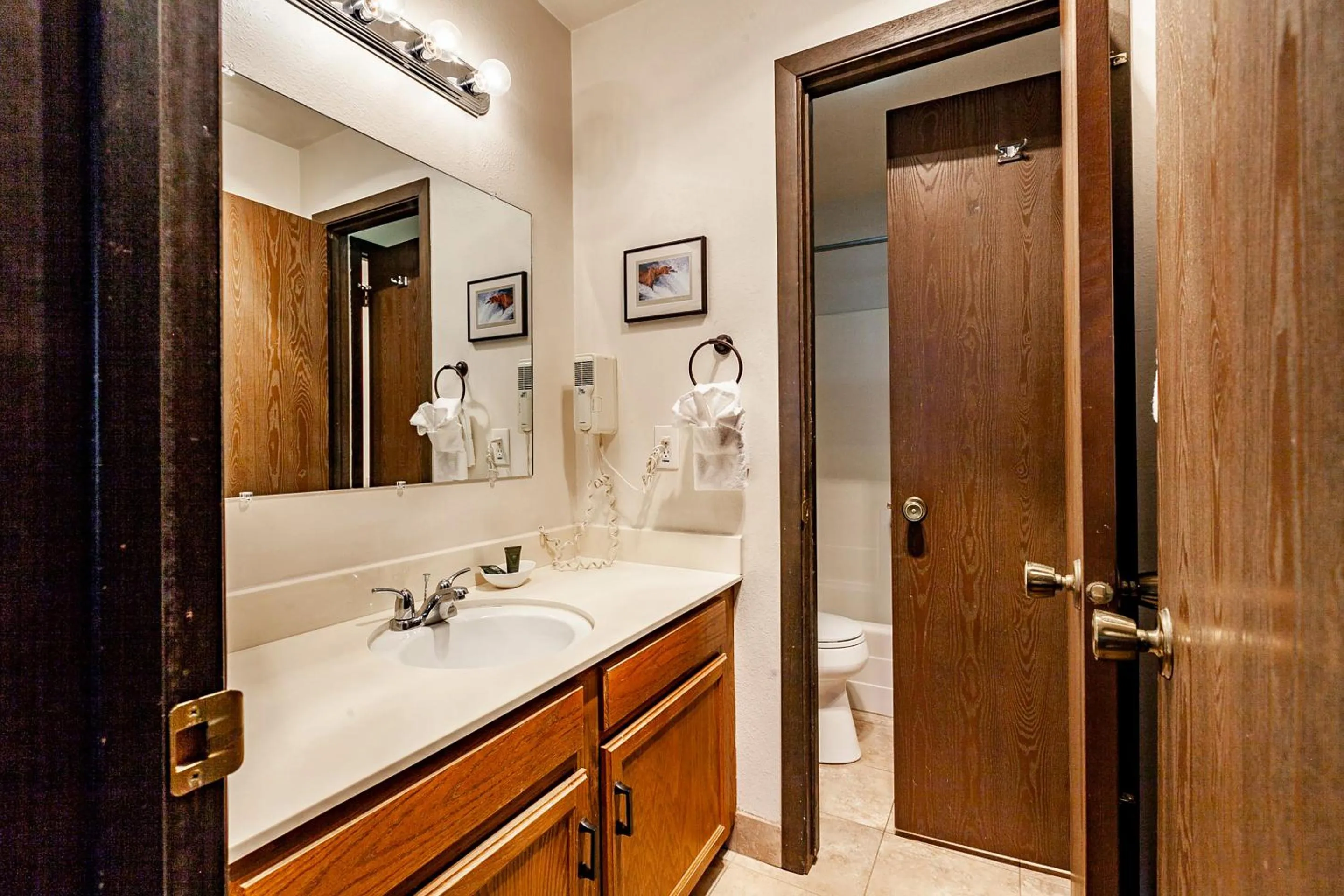 Bathroom in Red Pine Condominiums by All Seasons Resort Lodging