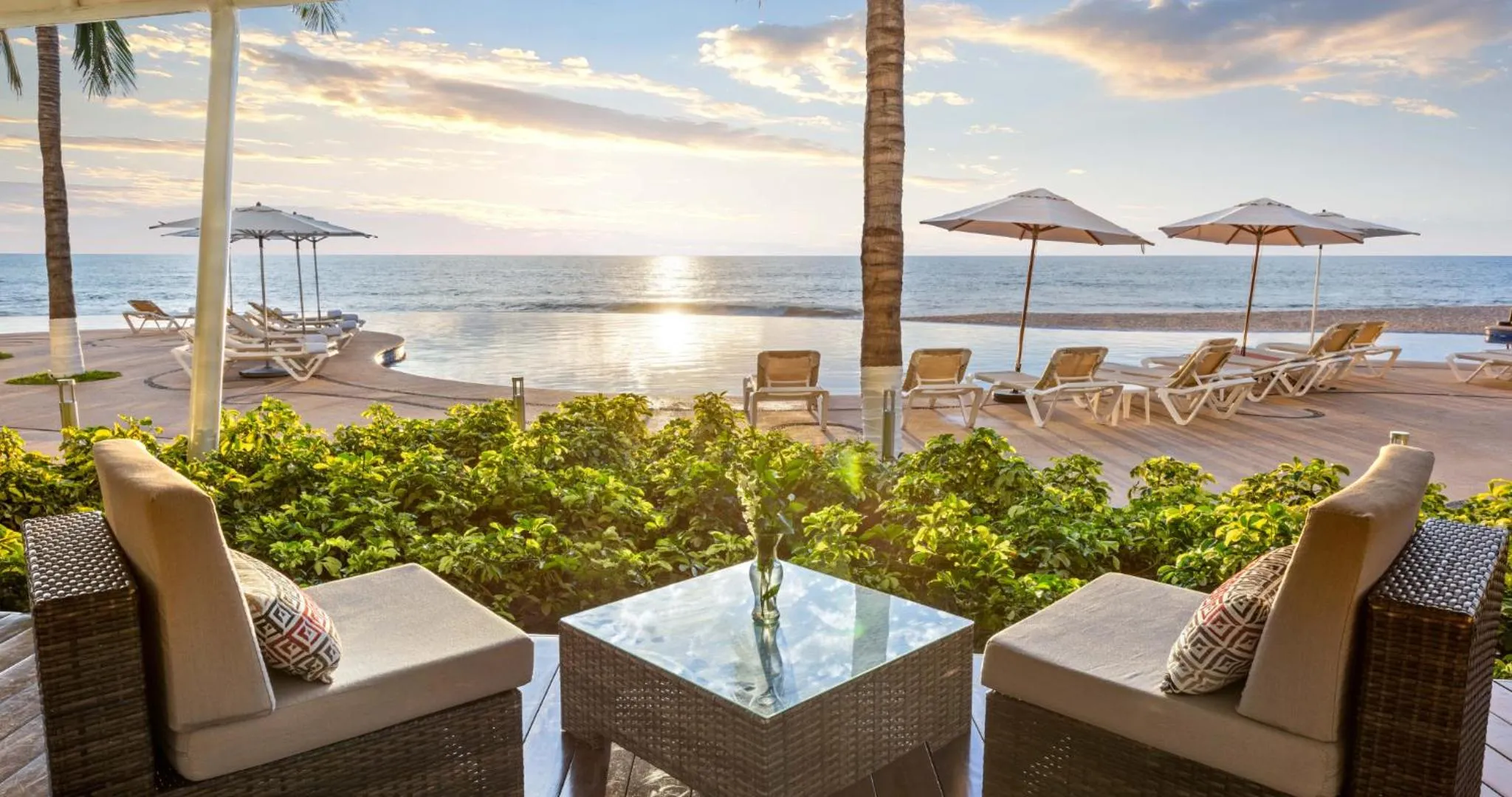 Day in Park Royal Beach Mazatlán