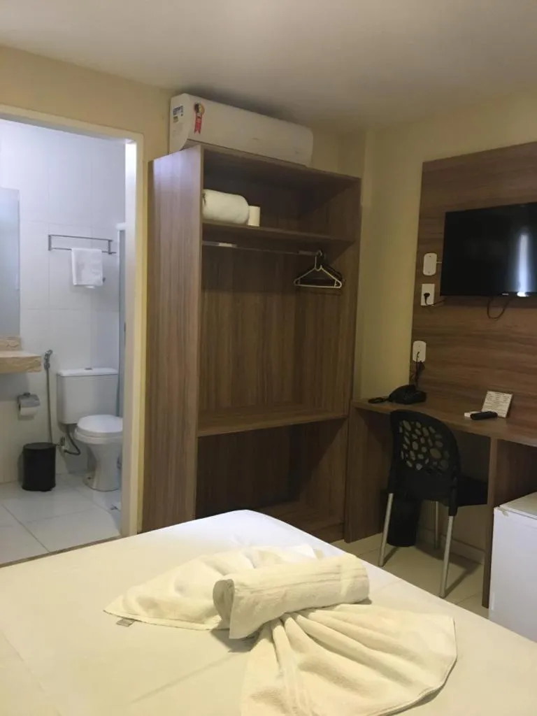 Large Double or Twin Room - single occupancy in Ilha Bela Hotel