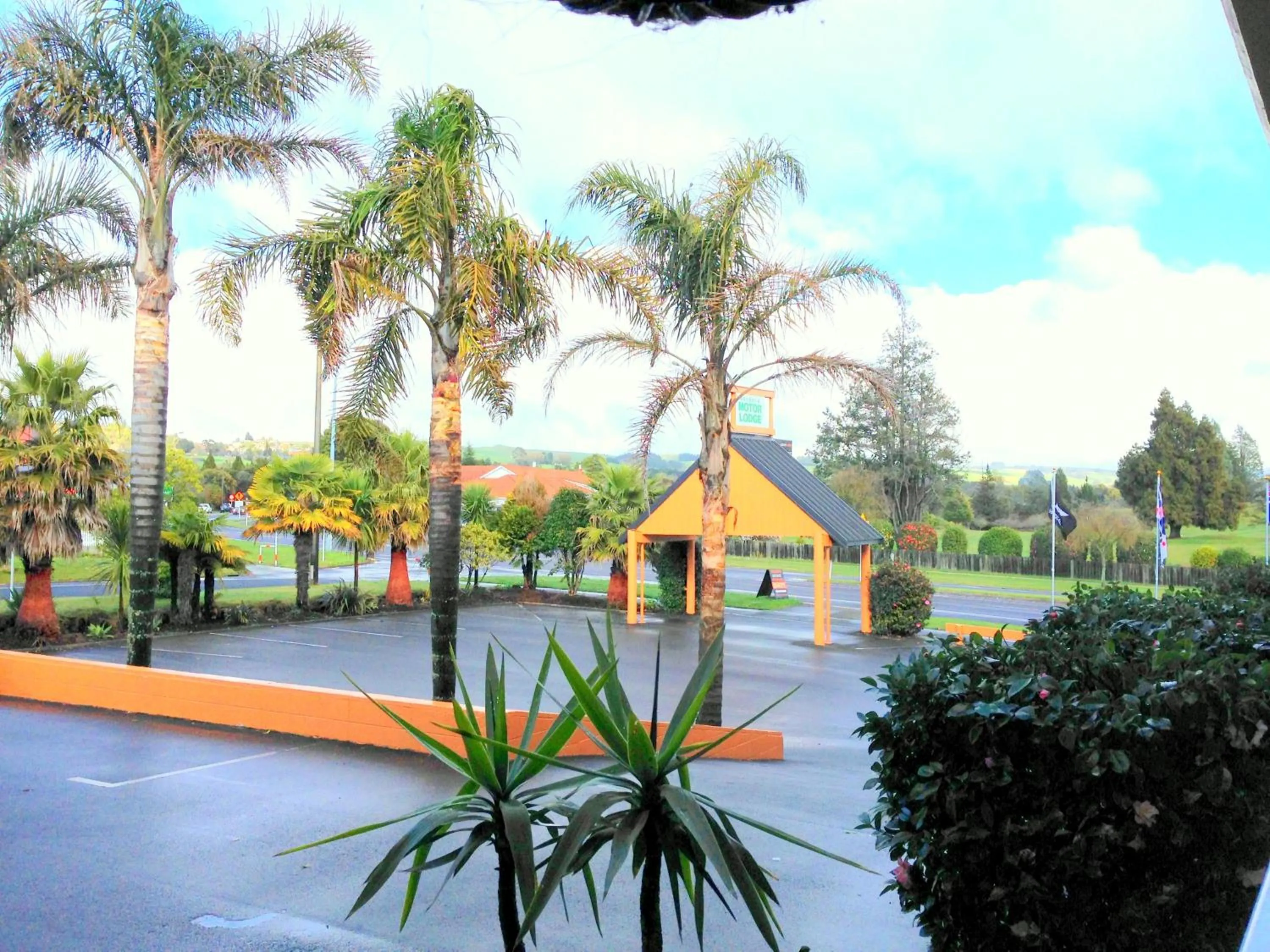 Property building in Greenview Motel