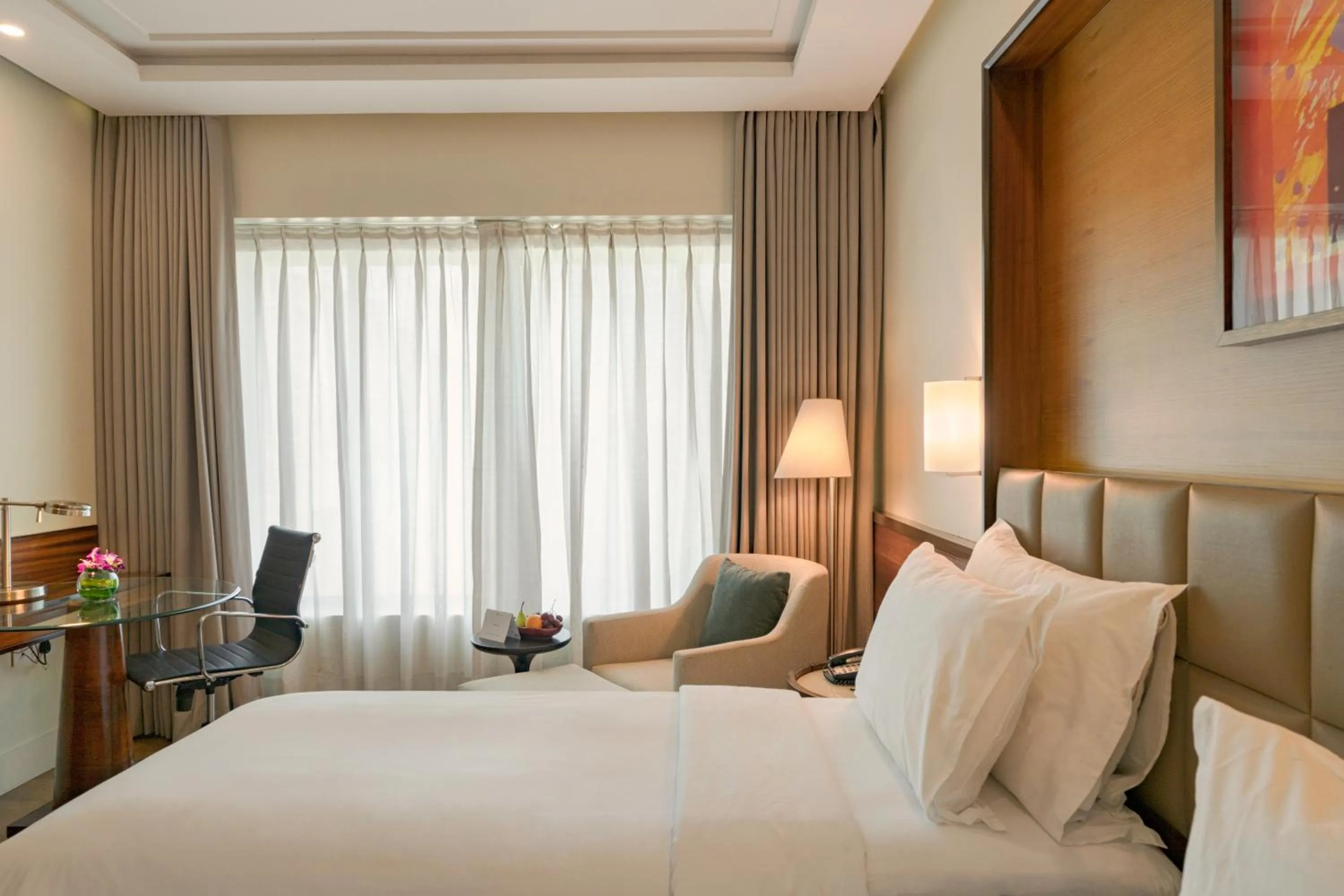 Photo of the whole room, Bed in The Mirador