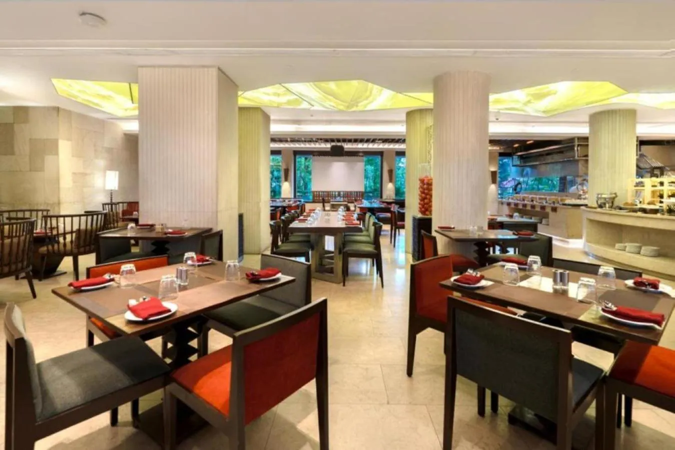 Restaurant/places to eat in The Mirador