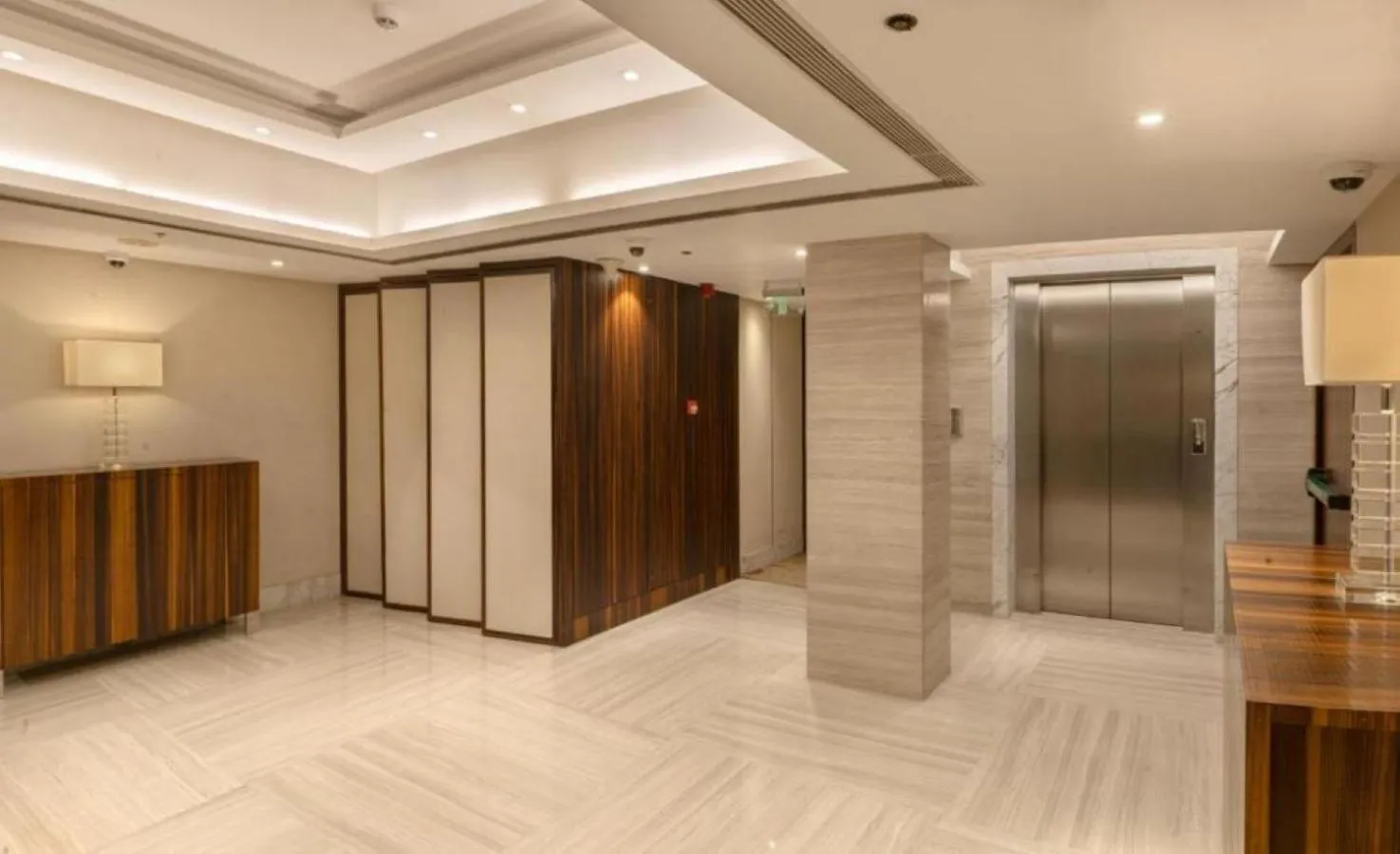 elevator in The Mirador